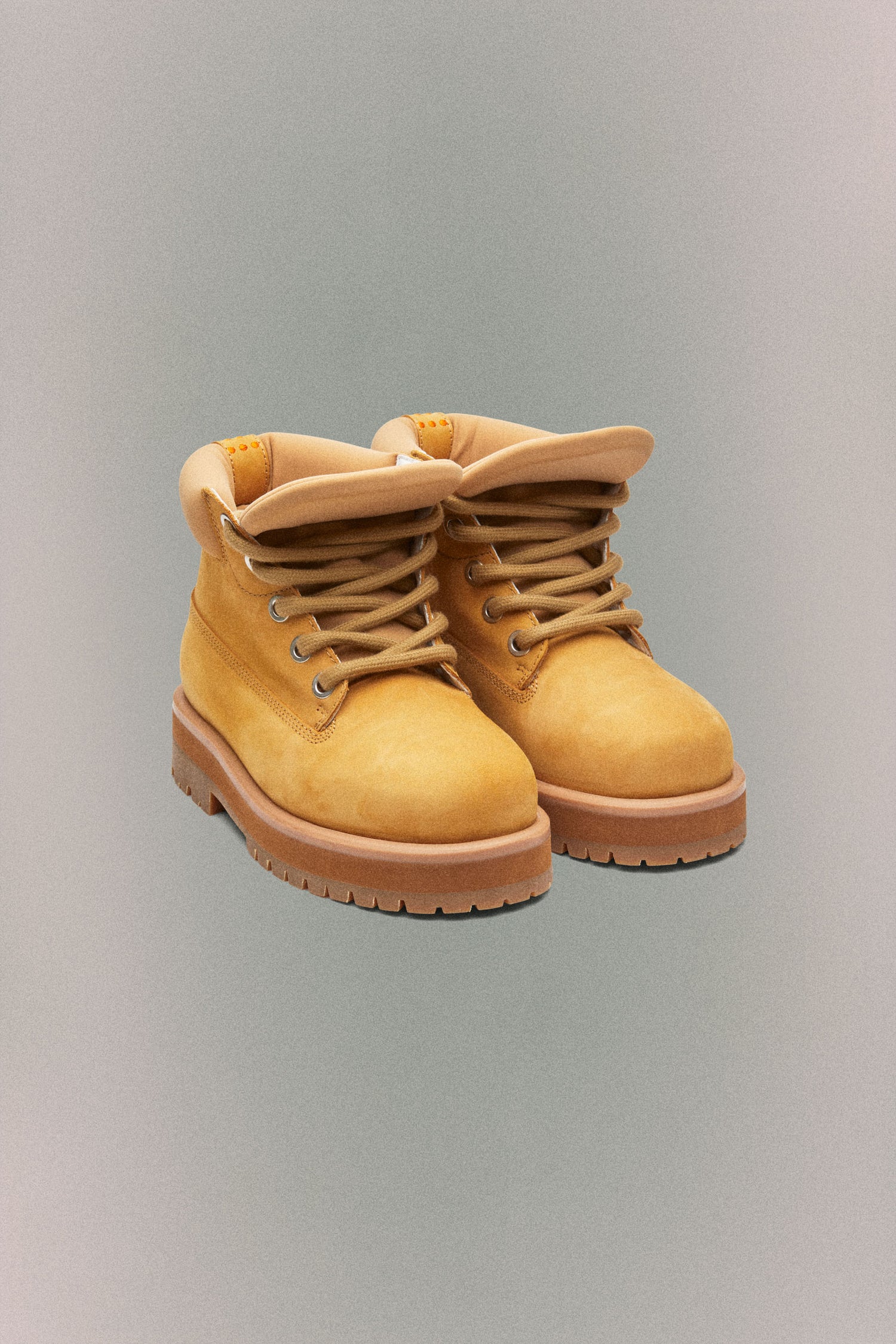 STRADA LOW SUEDE // WHEAT