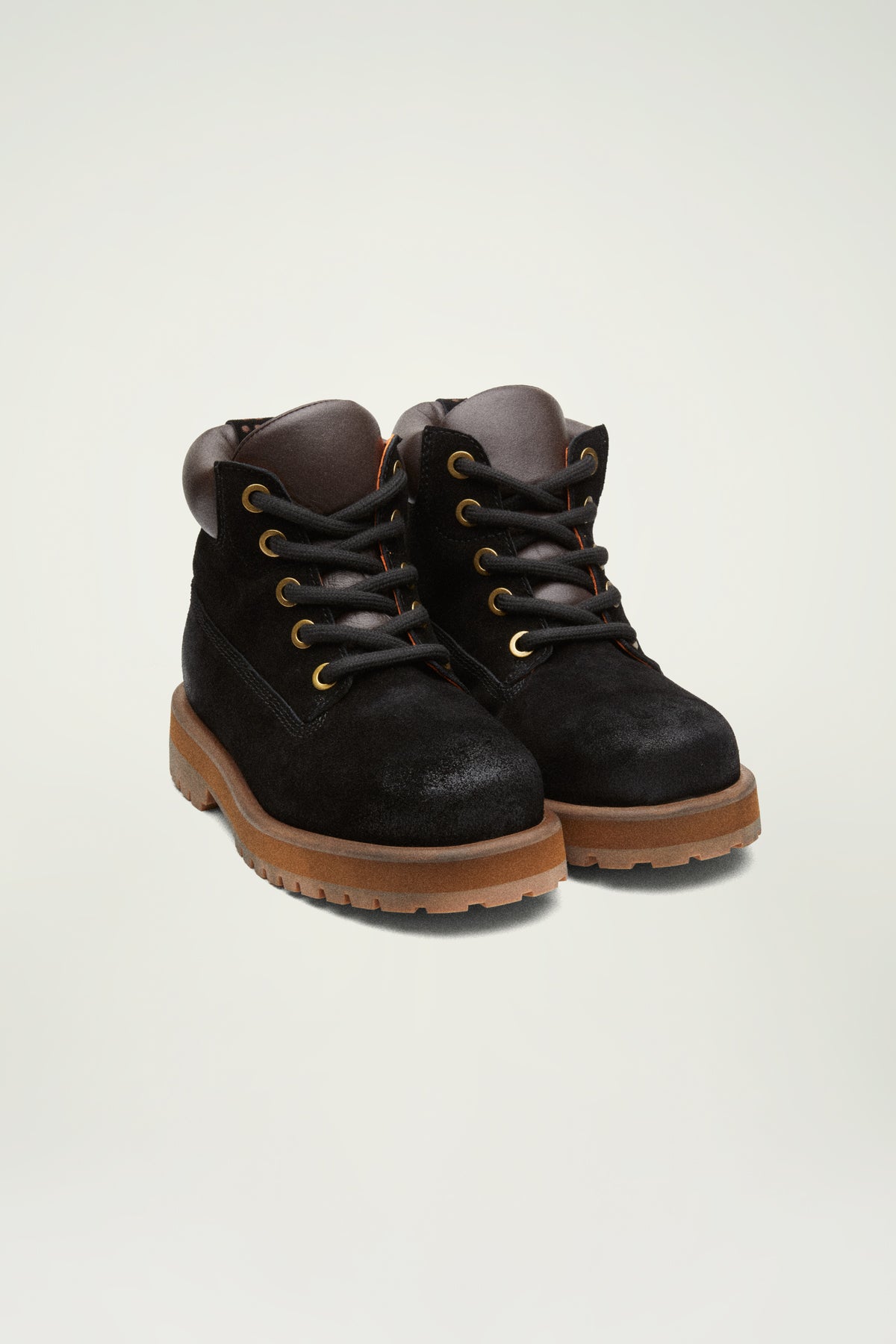 STRADA LOW PELLE // BLACK