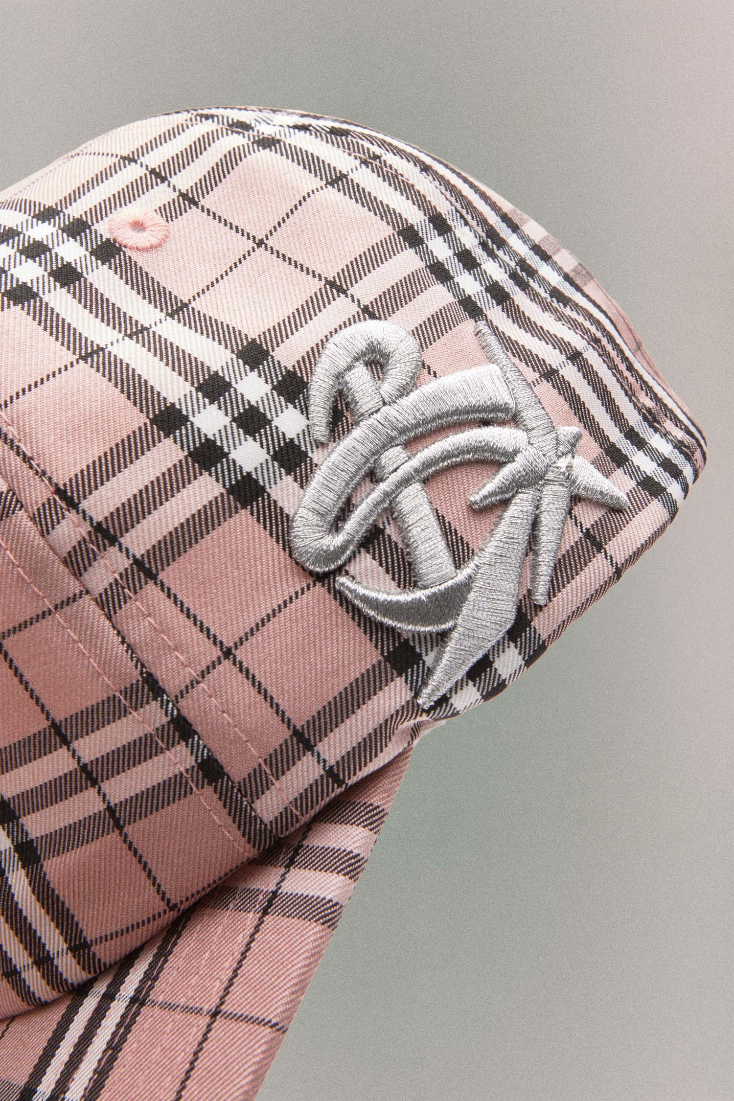 BASEBALL CAP CHECK // PINK