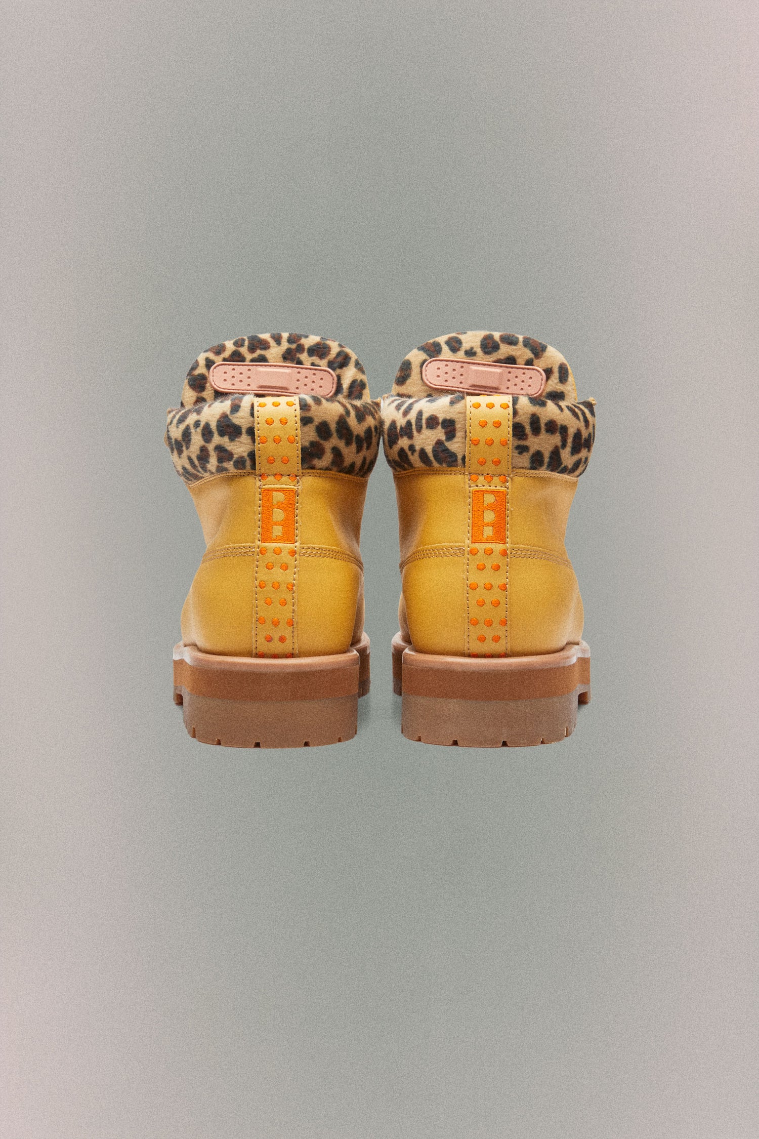 STRADA LOW CHEETAH // YELLOW
