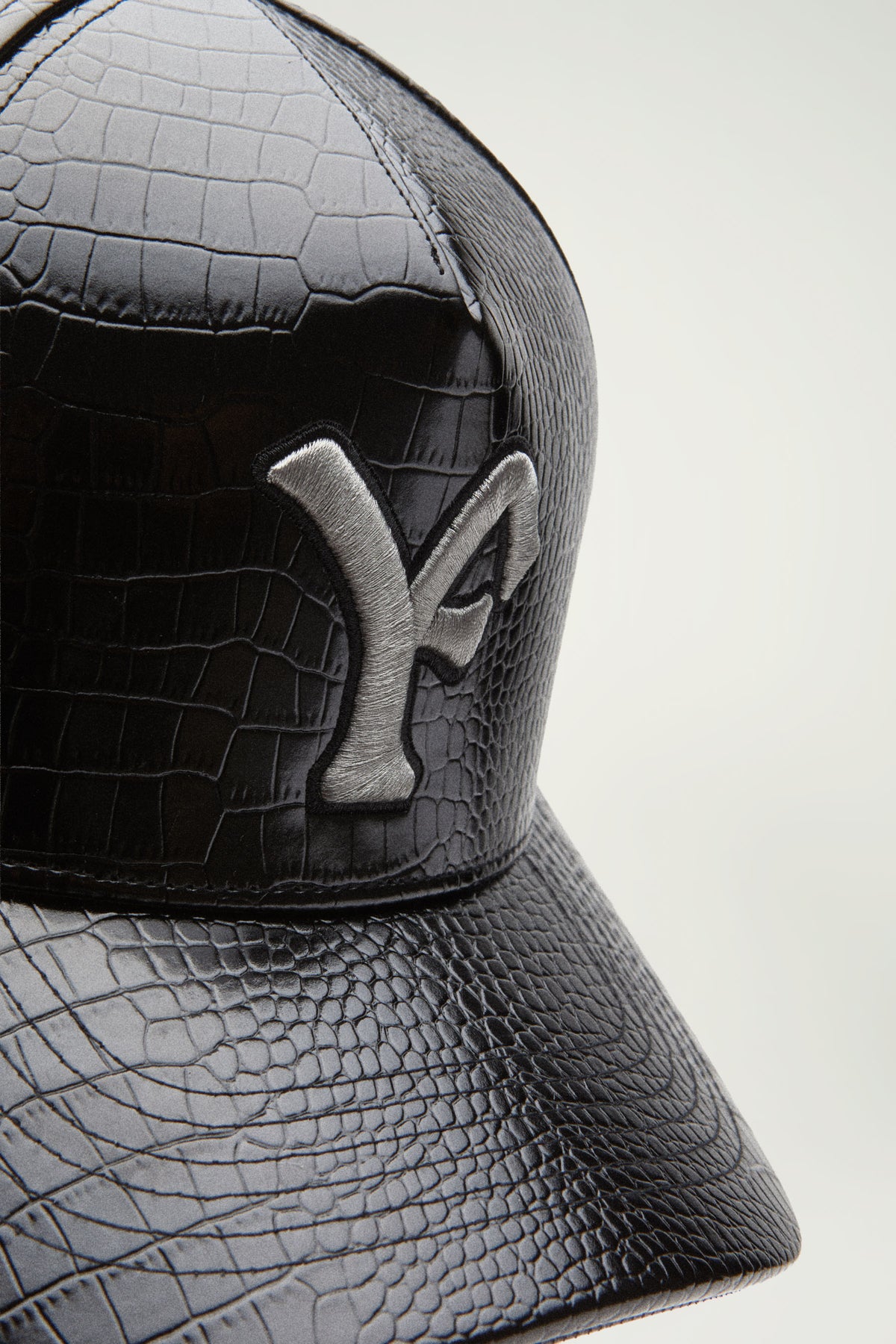PELLE TRUCKER HAT // BLACK