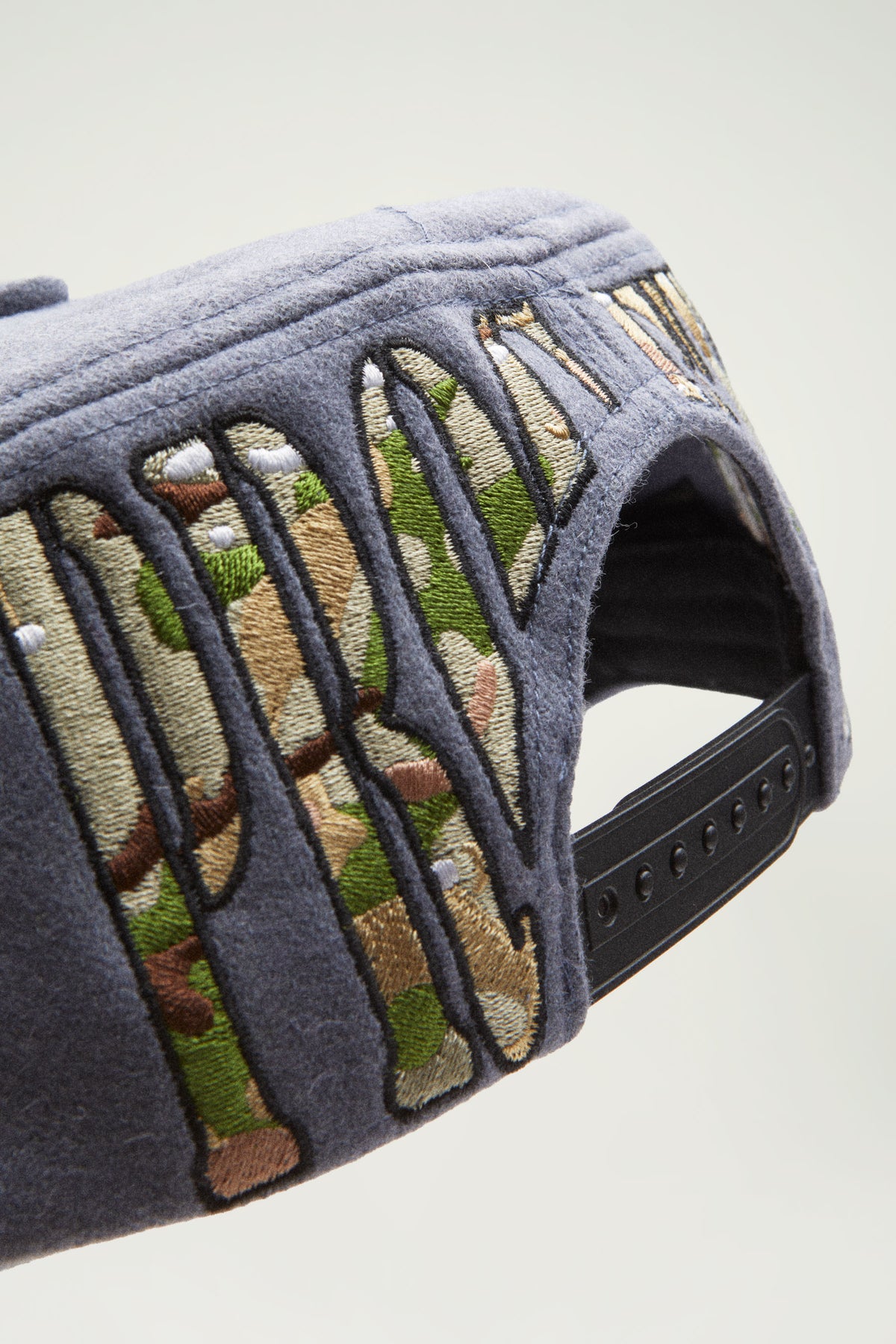 P PILLBOX HAT // GREY