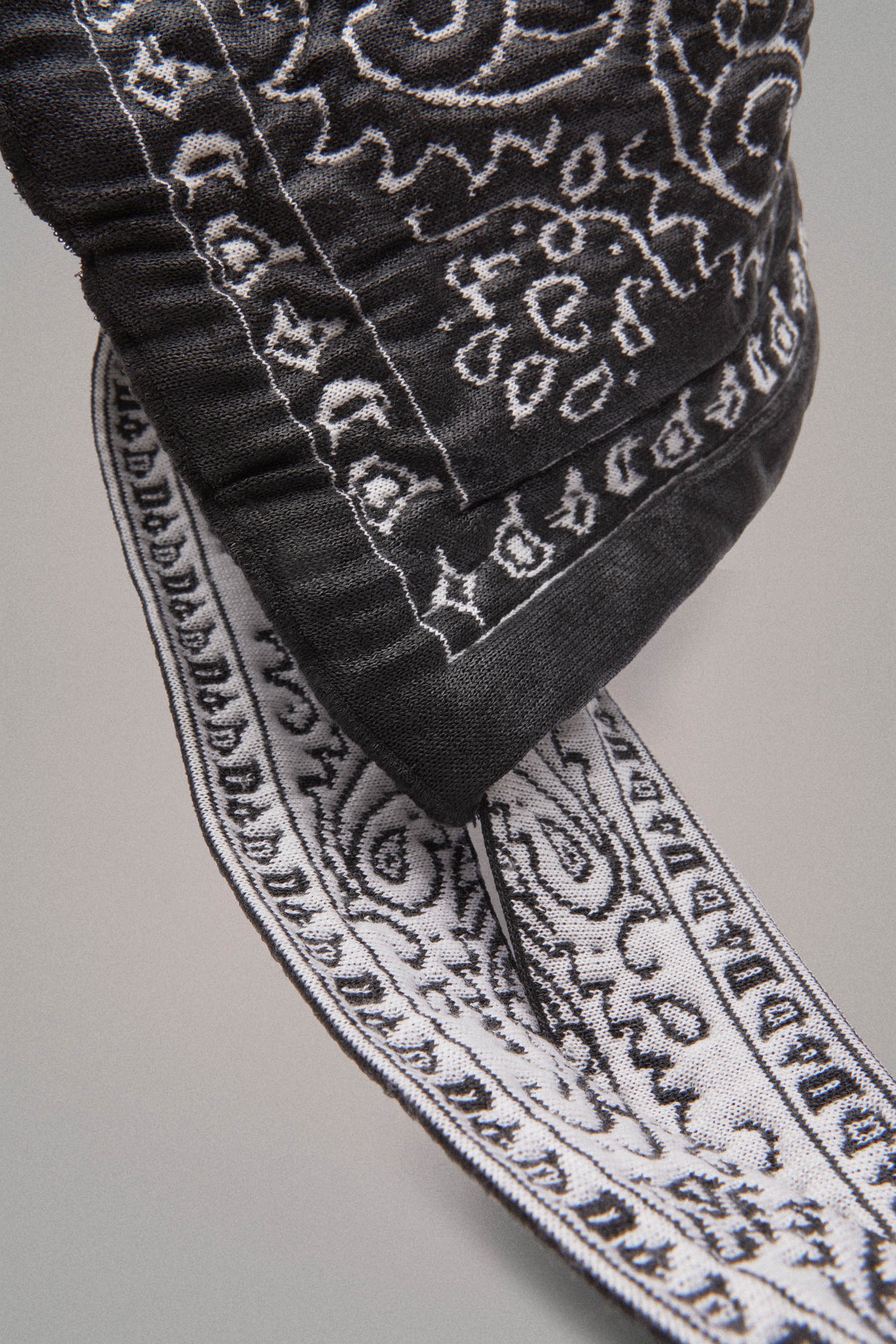 BANDANA BALACLAVA // BLACK