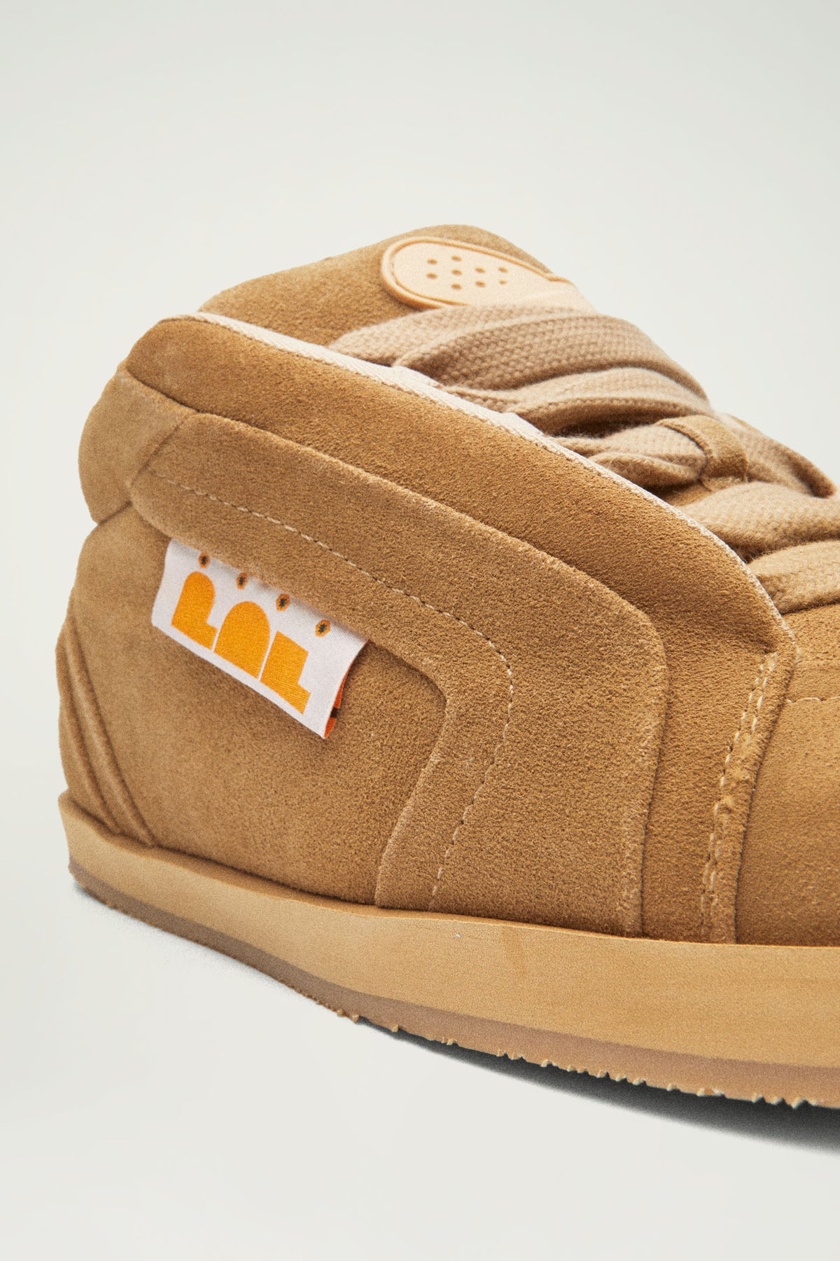 SK8 SHOES // 8VINT