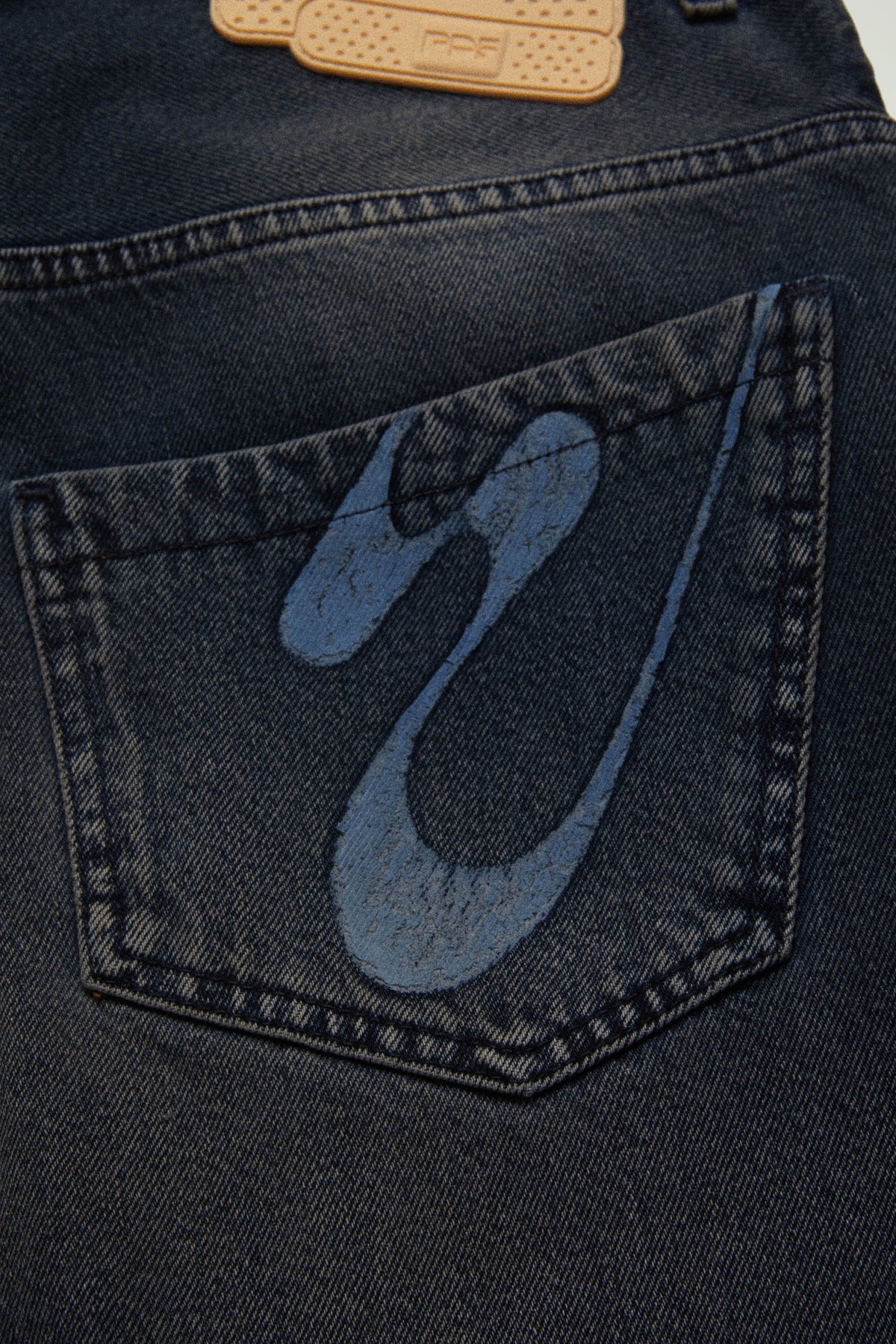 THE NEW LEGGENDA JEAN // BLUE PLASTER