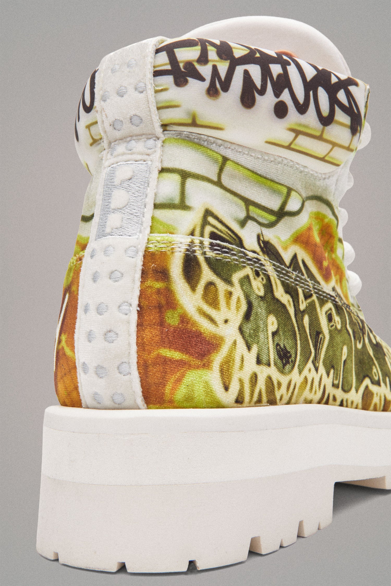STRADA LOW GRAFFITI BOOTS // YELLOW