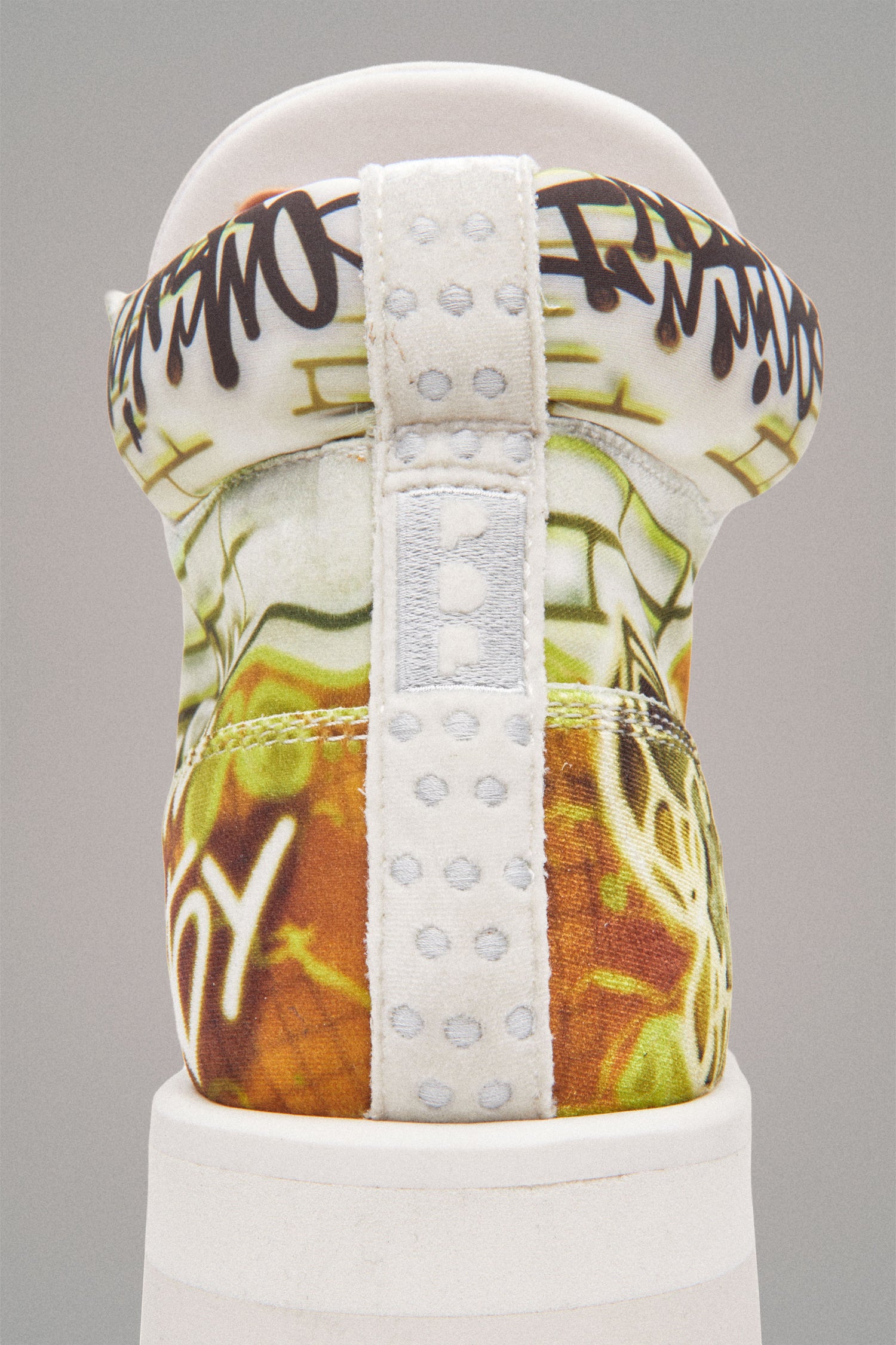 STRADA LOW GRAFFITI BOOTS // YELLOW