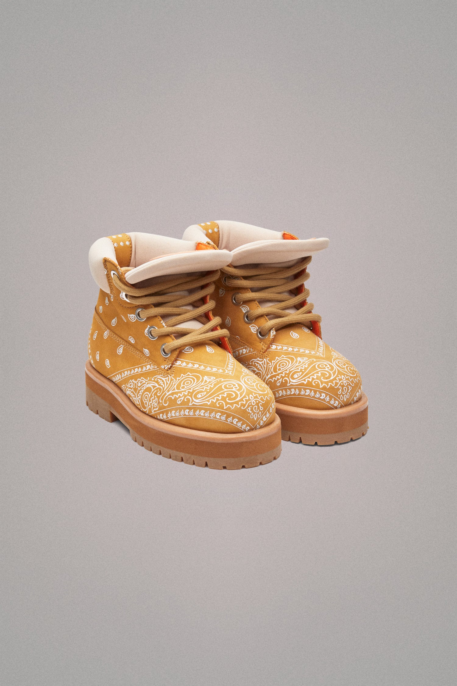 STRADA LOW BANDANA BOOTS // YELLOW