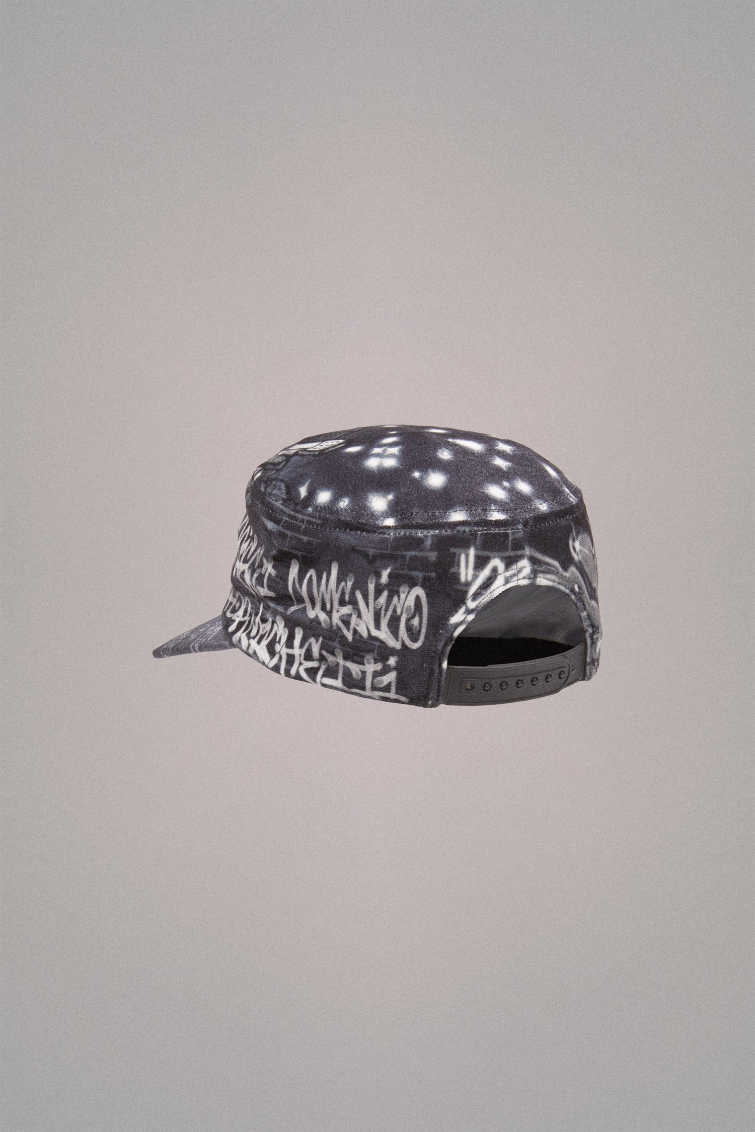 GRAFFITI HAT // BLACK