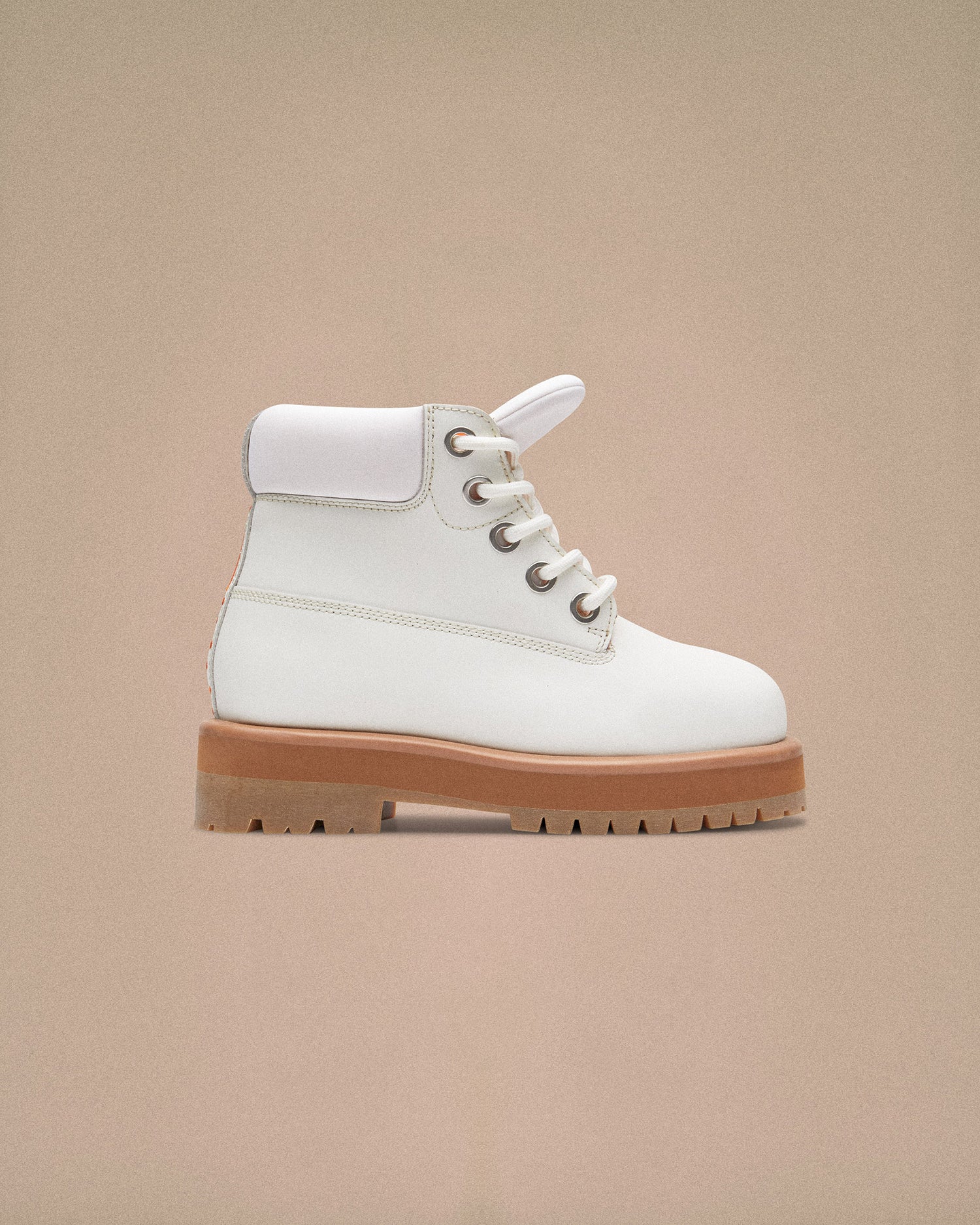 STRADA // WHITE