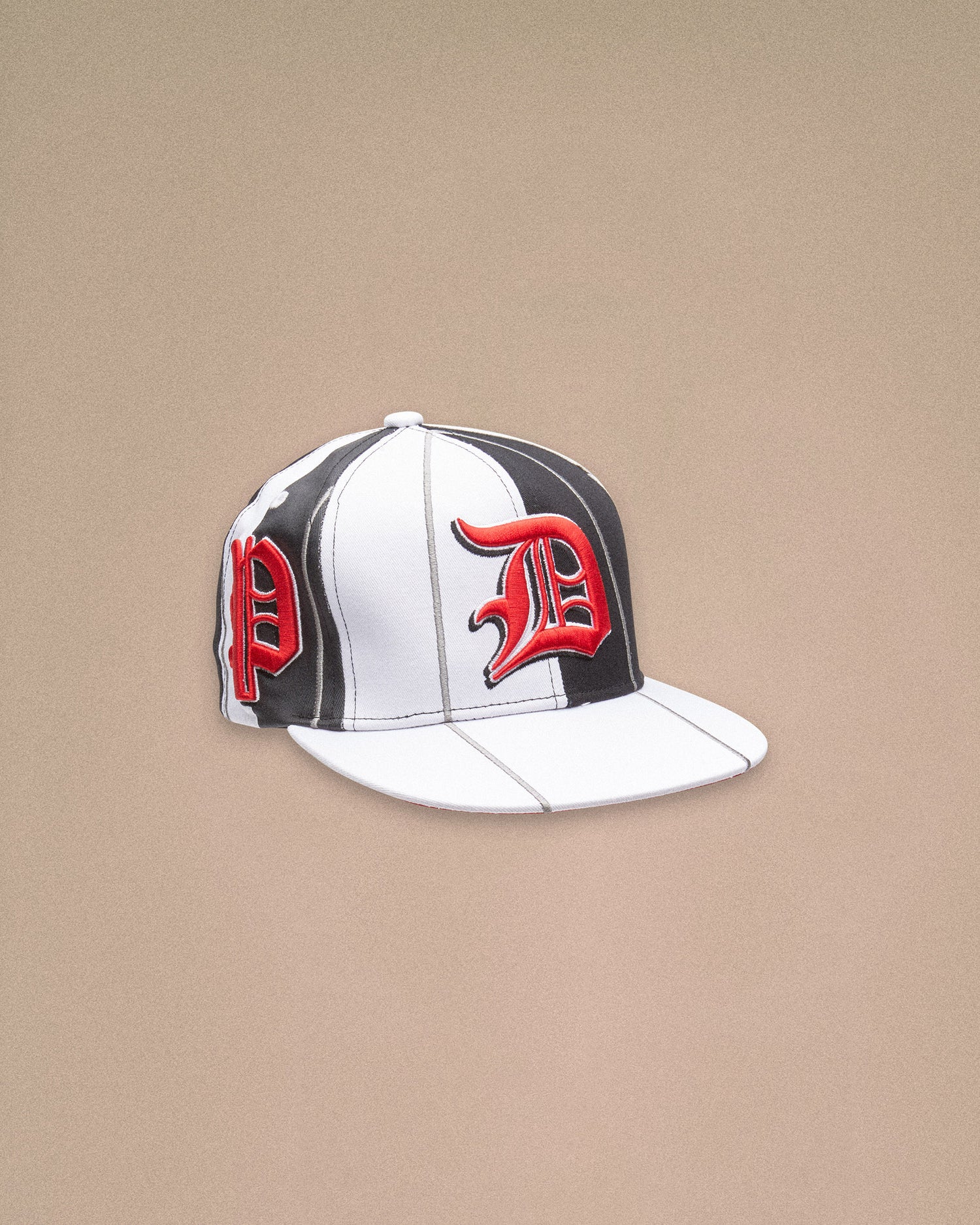 TROFEO HAT // BLACK WHITE