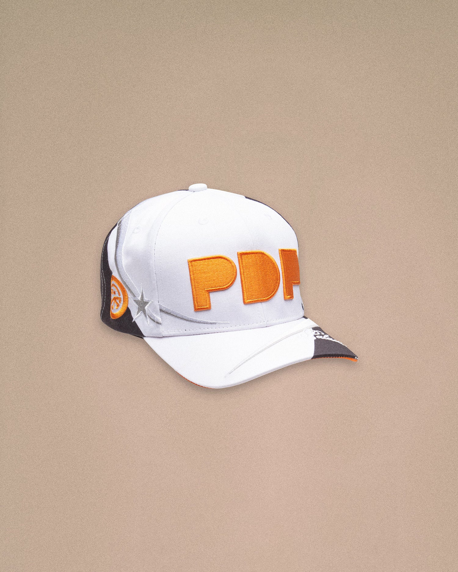 IP HAT // BLACK WHITE