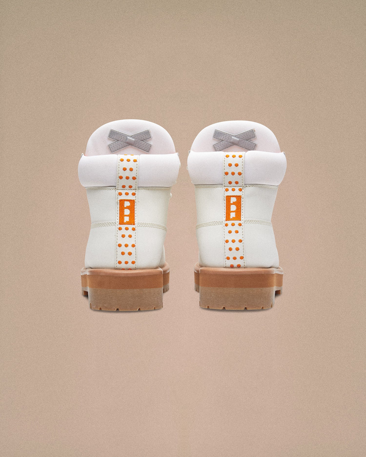 STRADA // WHITE