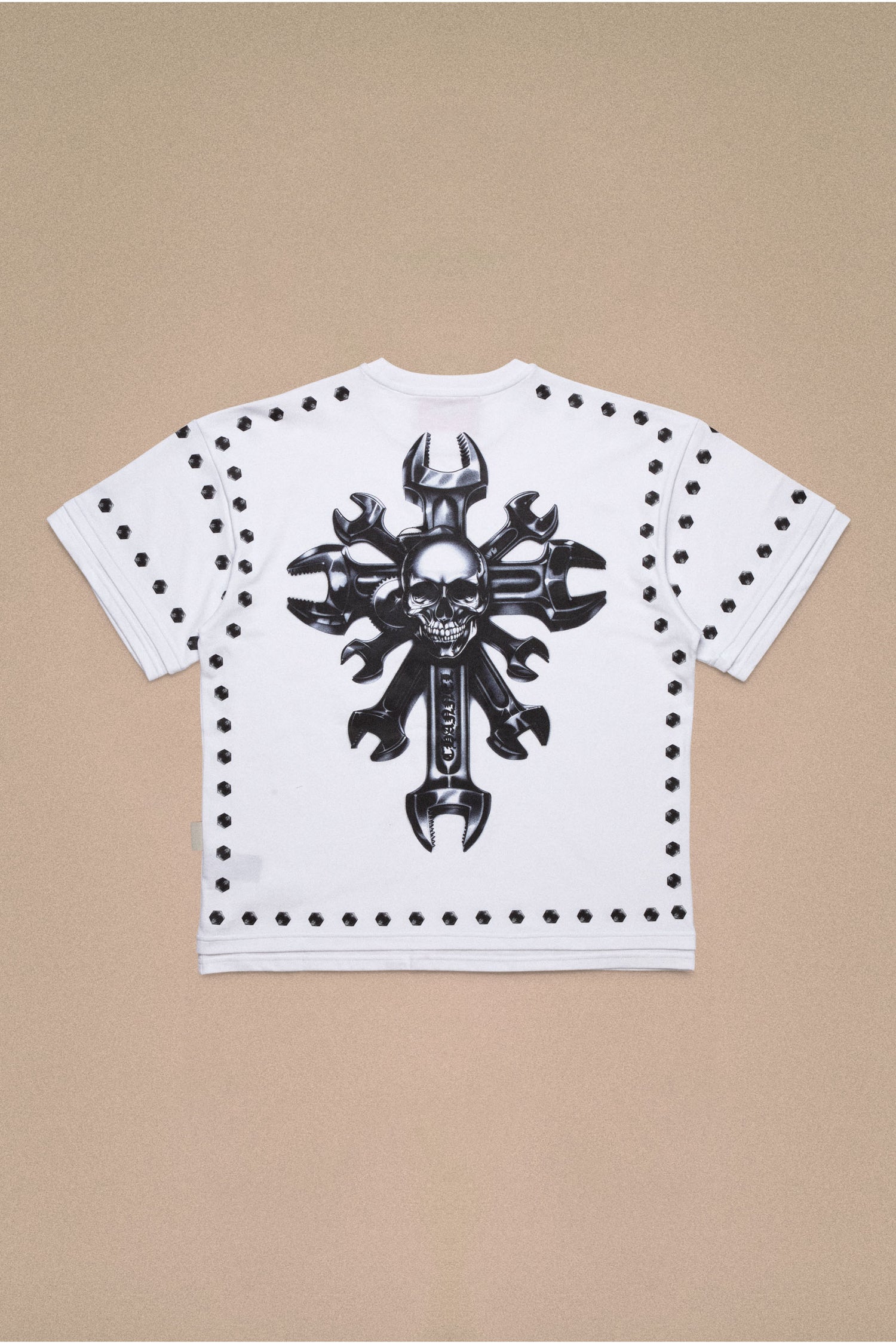 BULLONS TEE // WHITE
