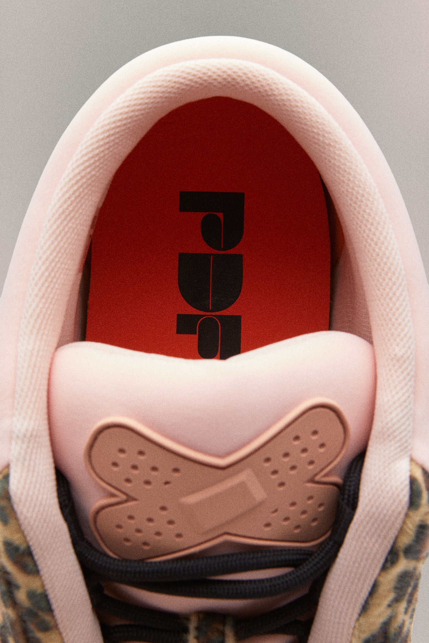 SK8 PONY // PINK PONY