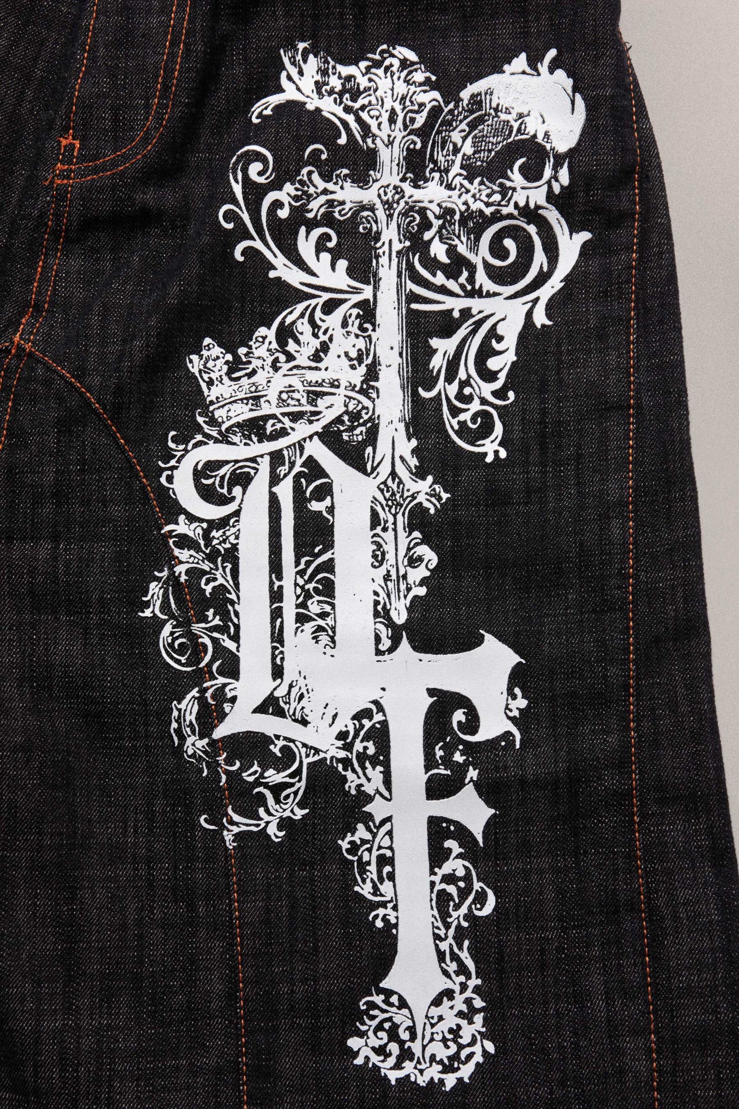 LOW RIDE SHORTS // DARK BLUE