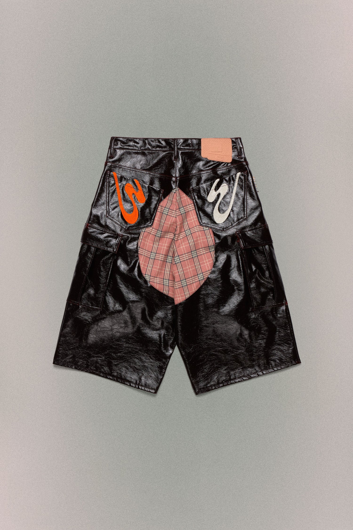 SLOUCH SHORT // BORDEAUX