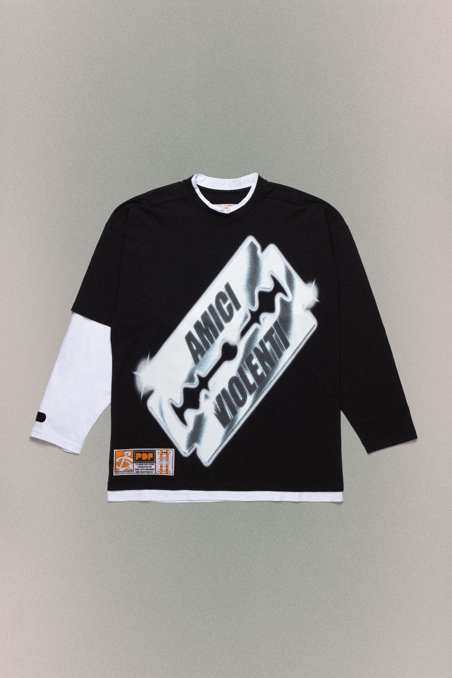 NO NAME A // BLACK WHITE