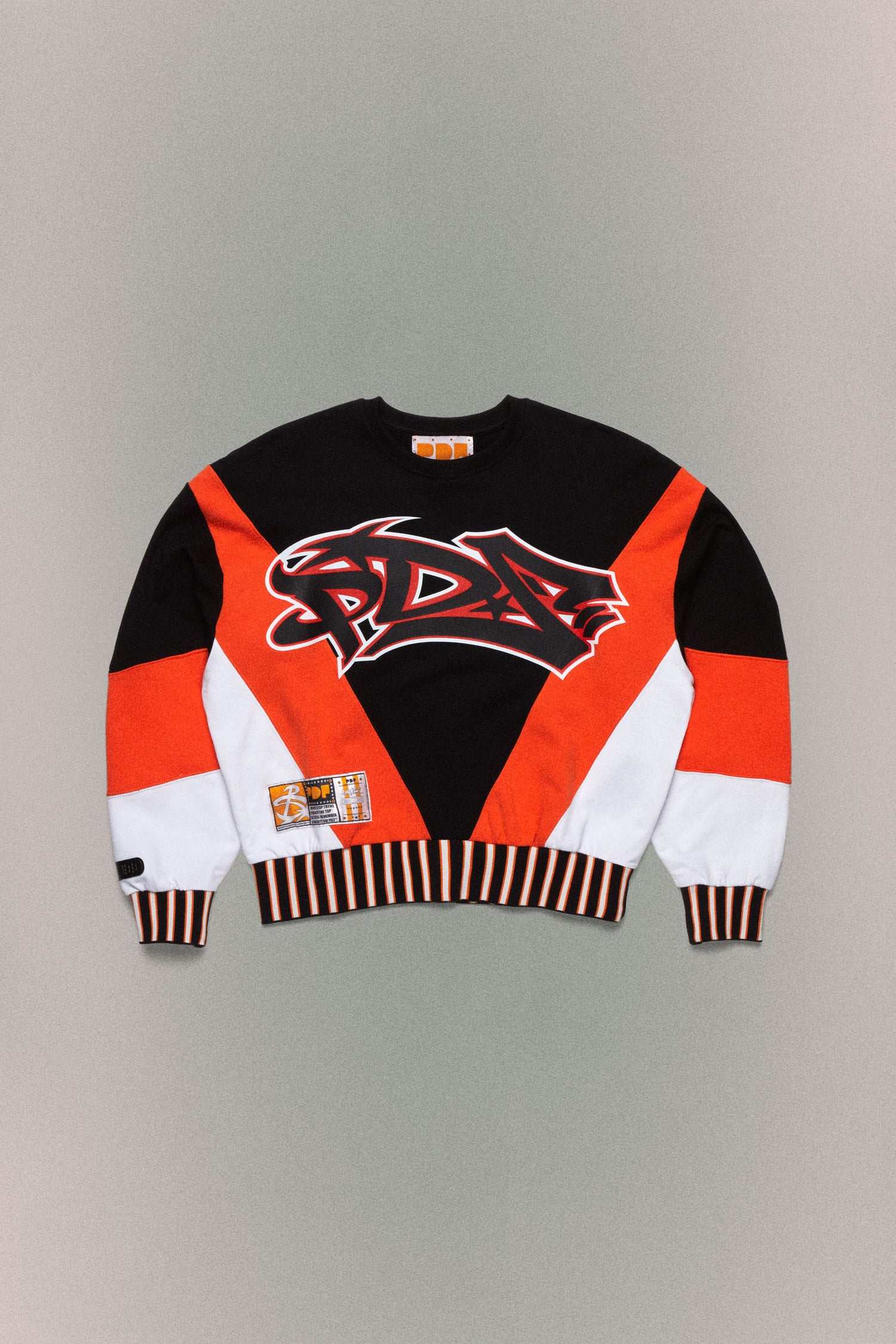 CREW NECK A // BLACK