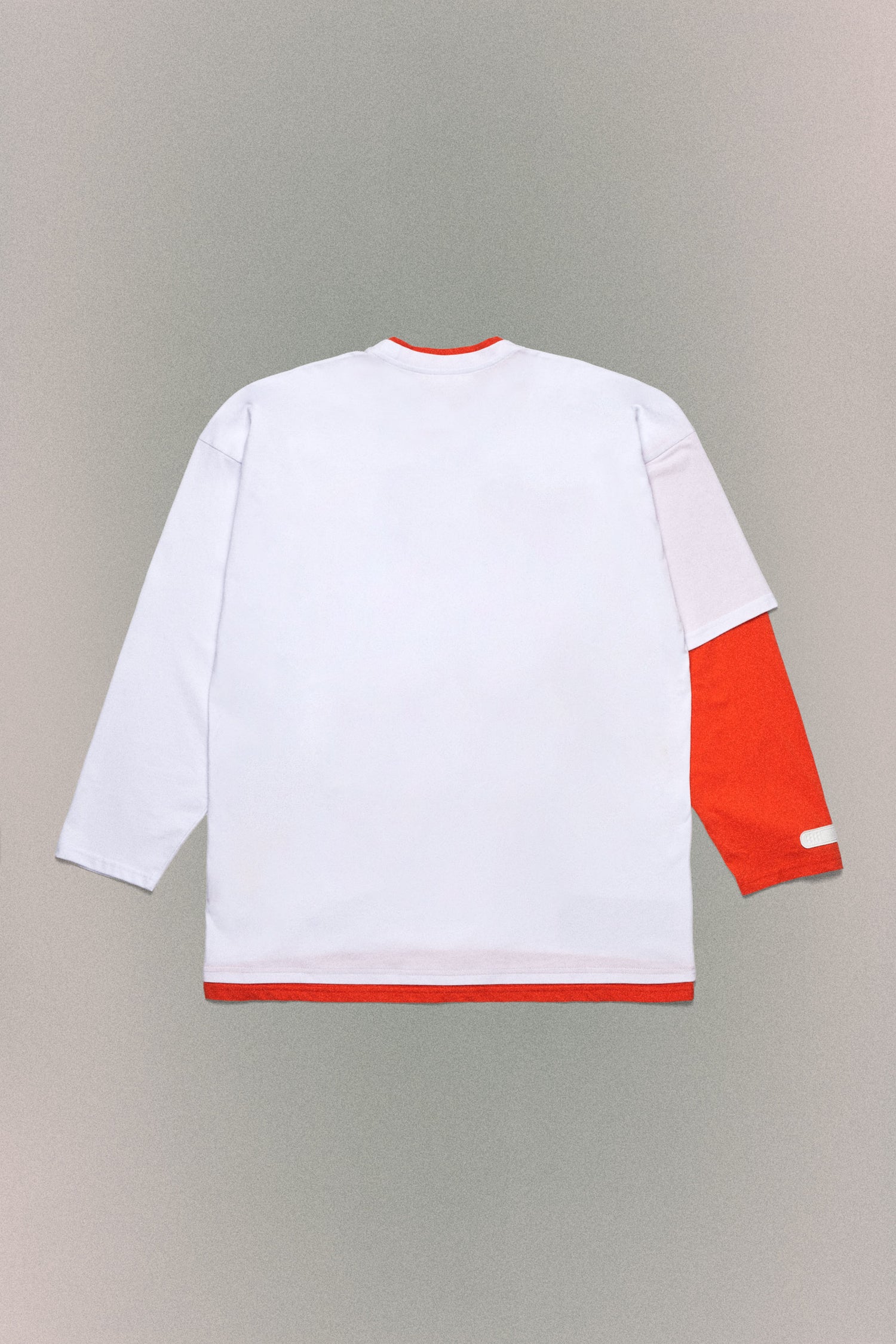 NO NAME B // ORANGE WHITE