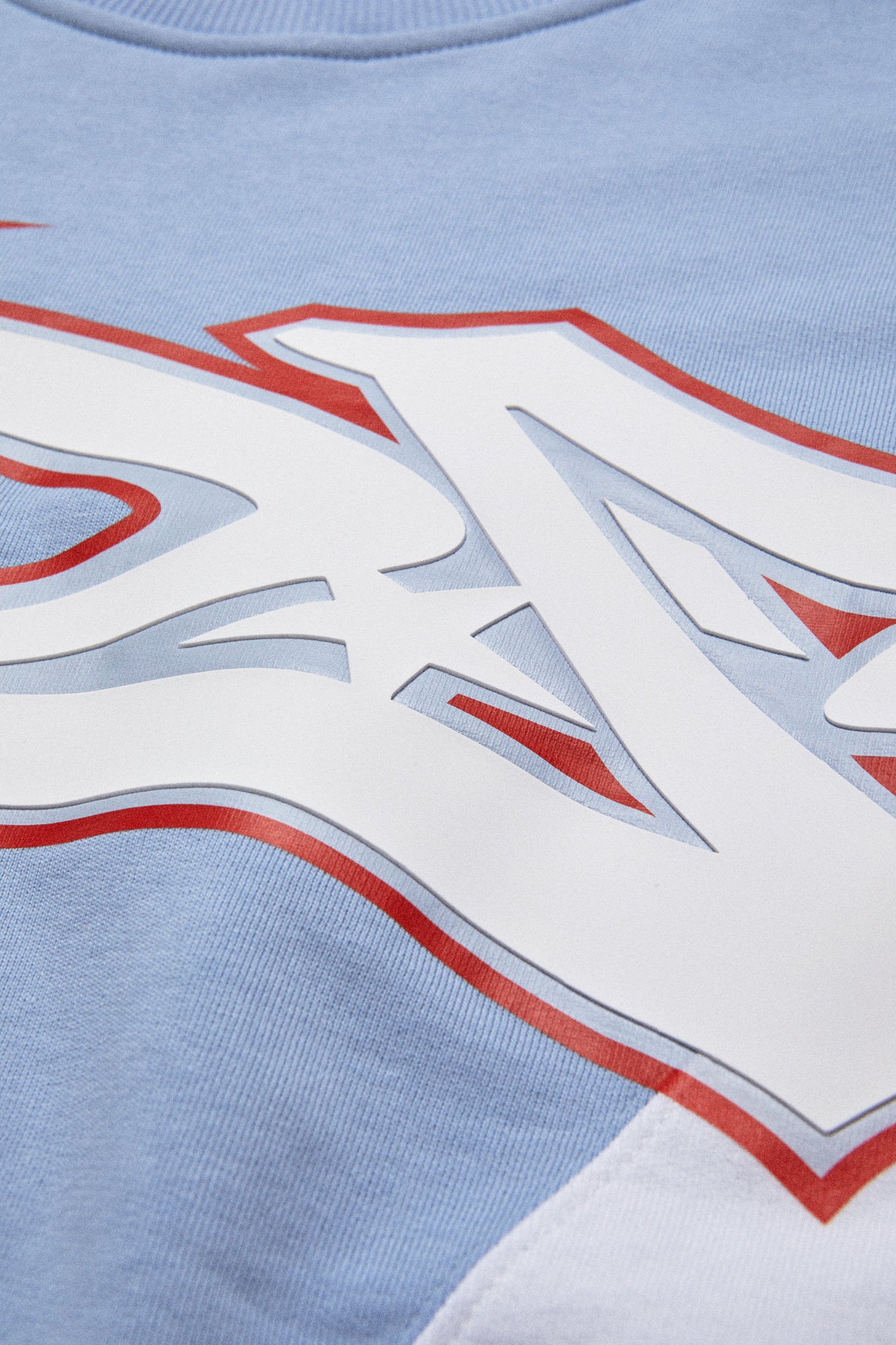 CREW NECK B // LIGHT BLUE