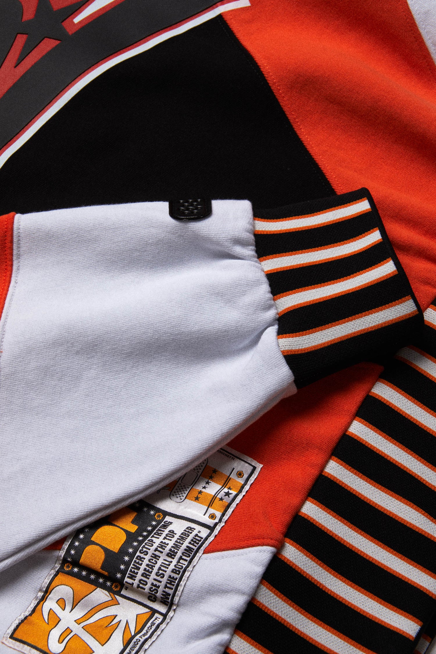 CREW NECK A // BLACK