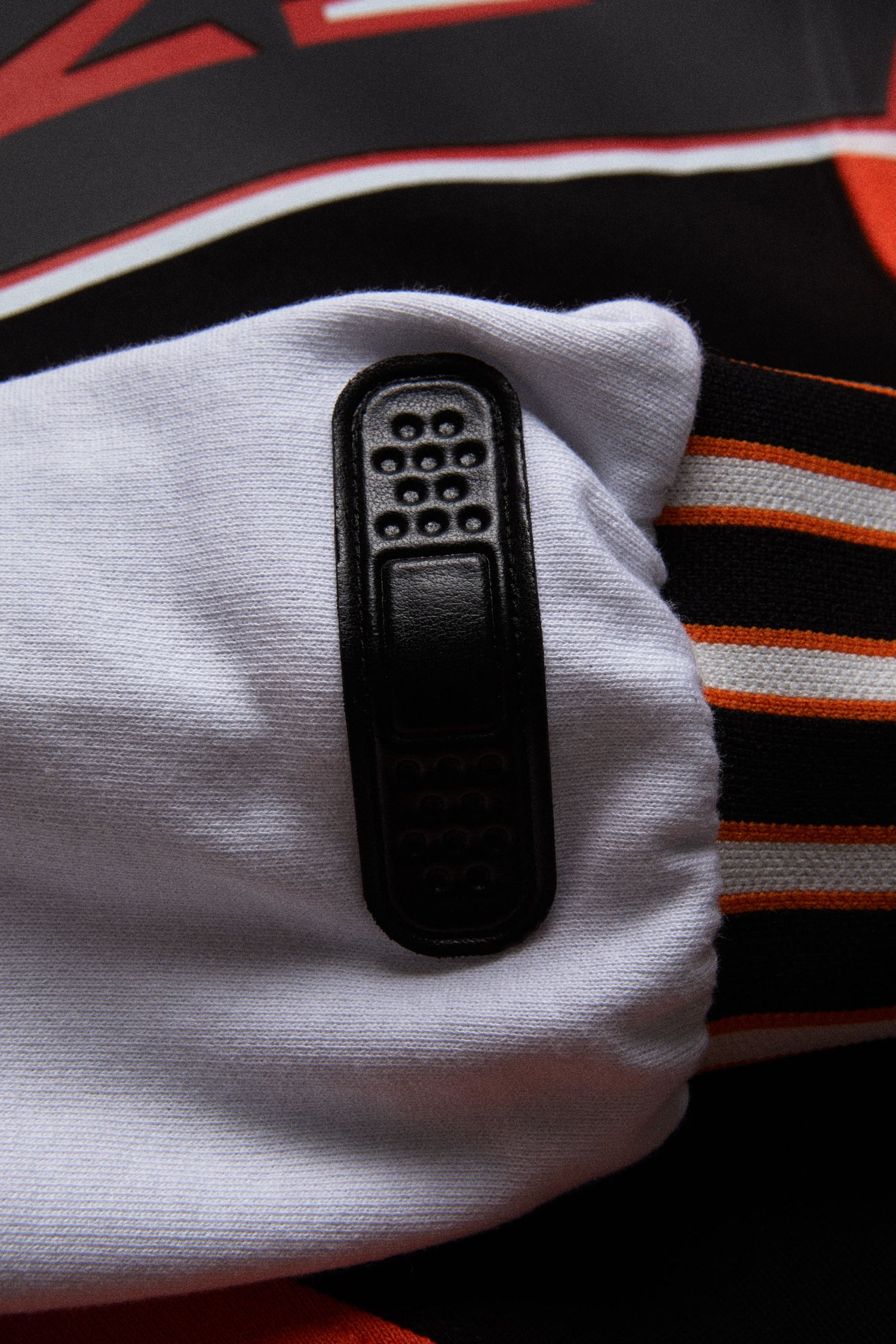 CREW NECK A // BLACK