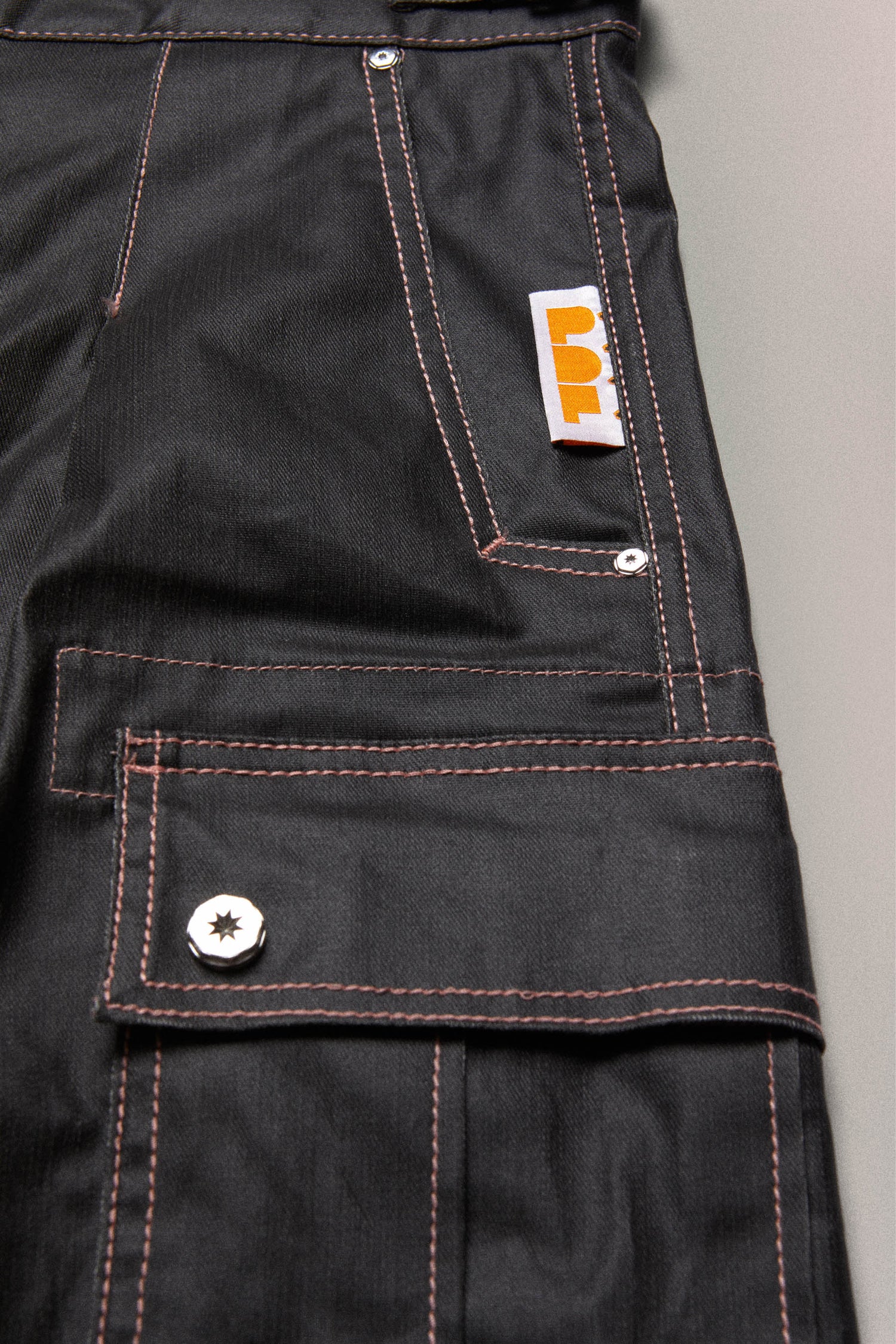 PARACADUTE CARGO // BLACK