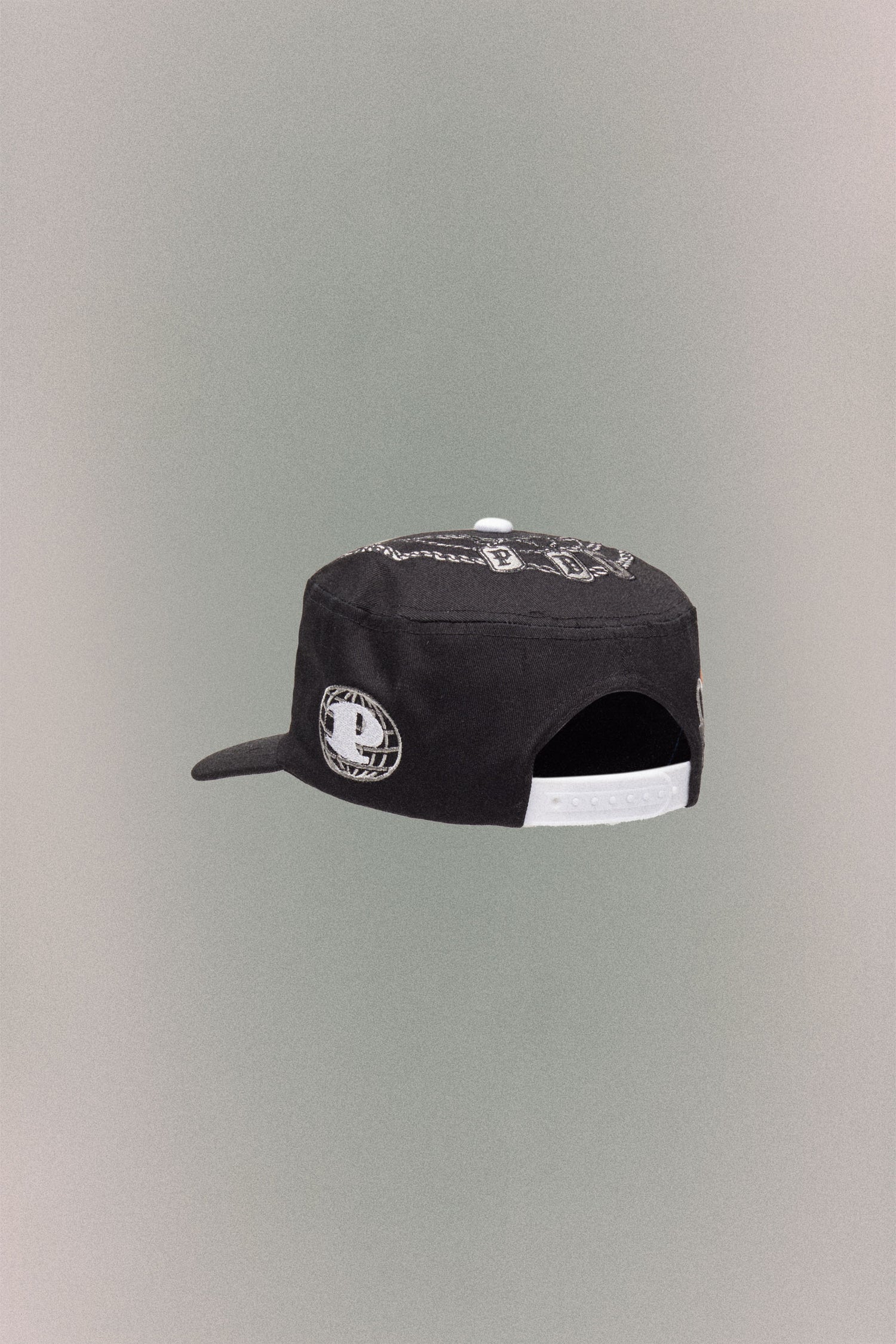 PILLBOX HAT LEGEND // BLACK