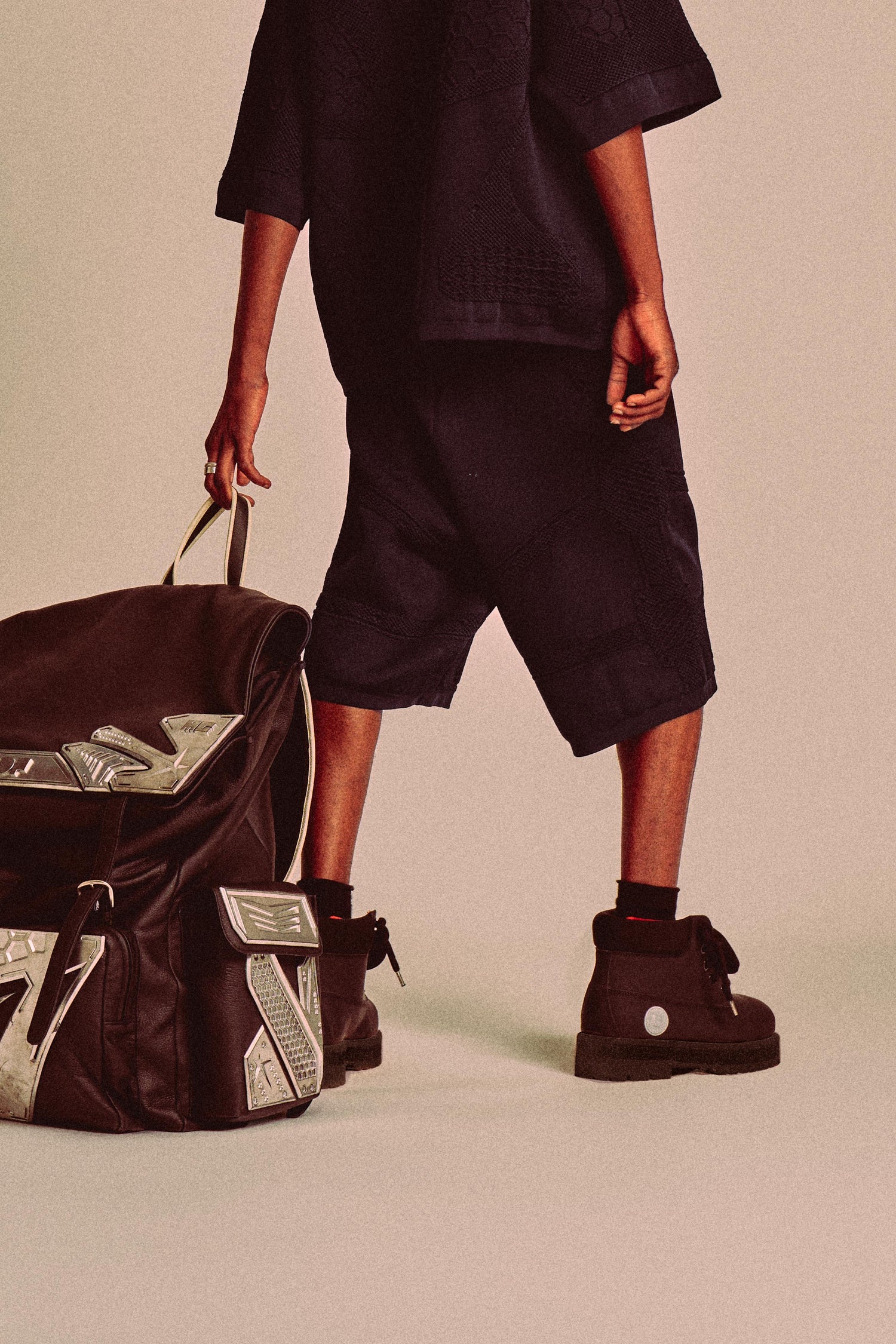 STRADA // BLACK