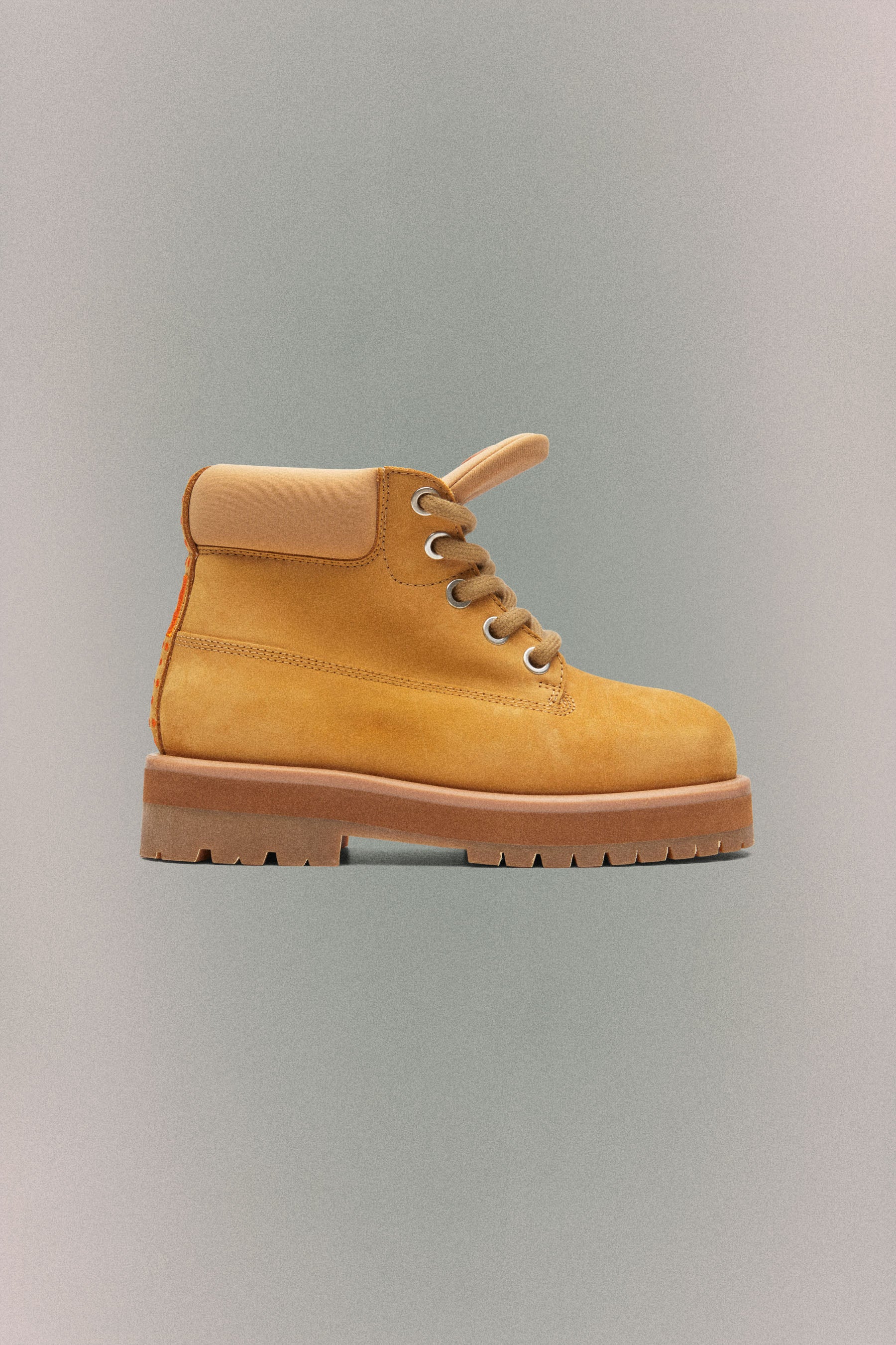 Footwear – PDF CHANNEL