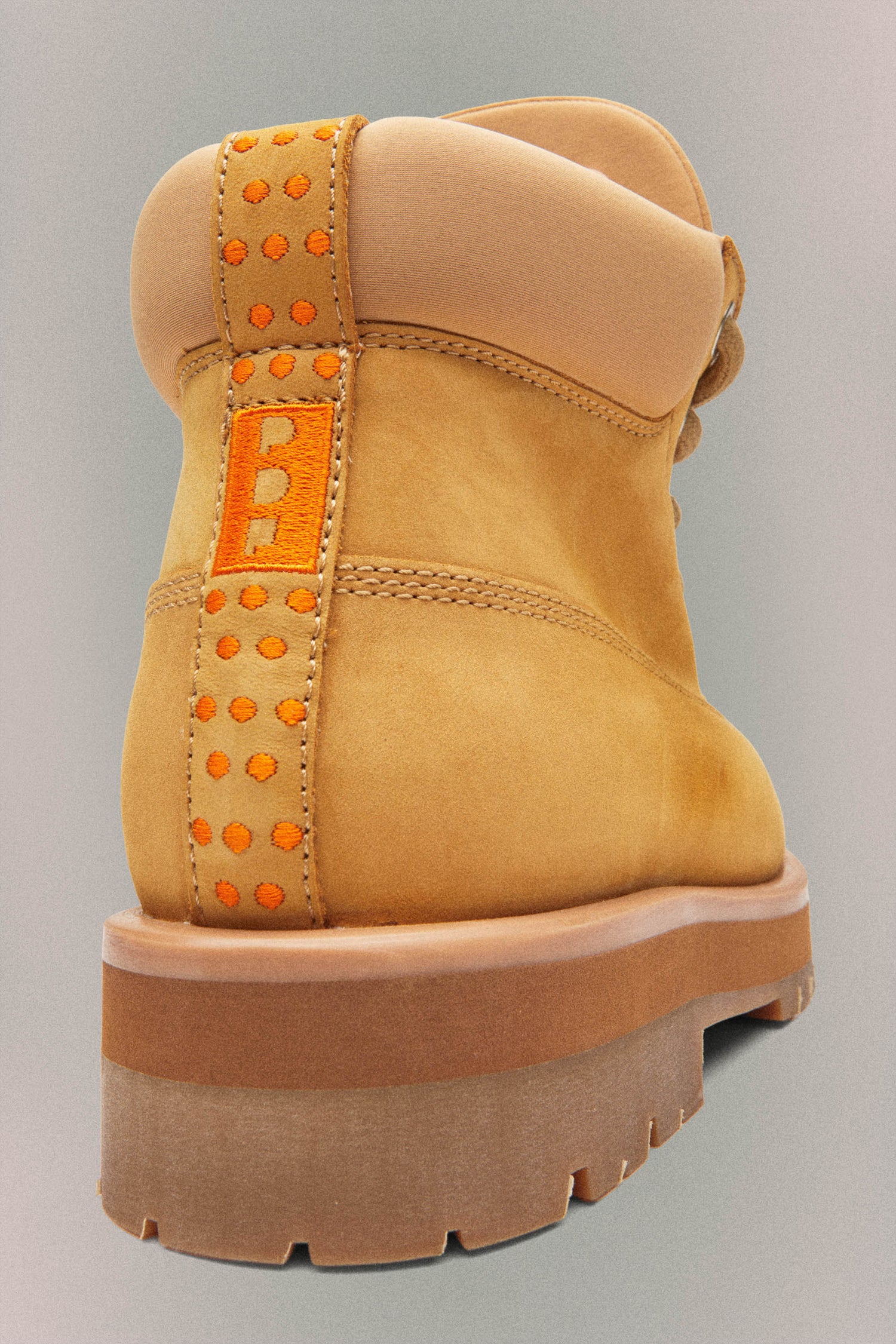 STRADA LOW SUEDE // WHEAT