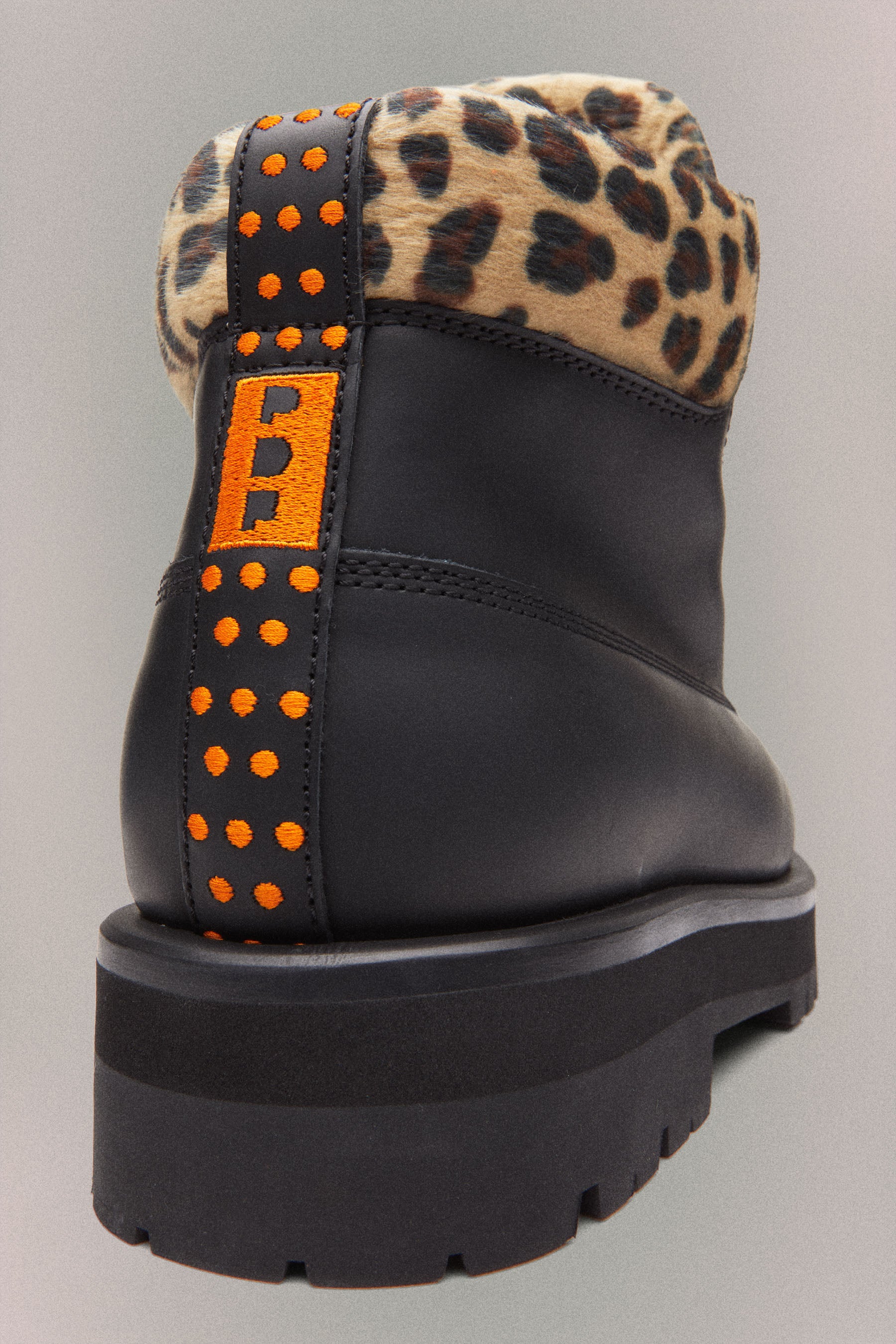 STRADA LOW CHEETAH // BLACK – PDF CHANNEL