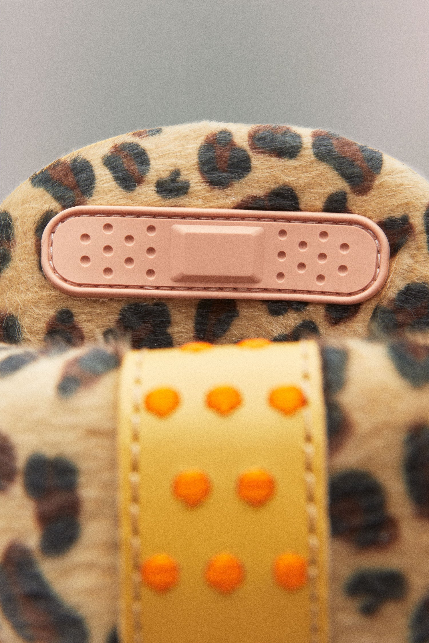 STRADA LOW CHEETAH // YELLOW