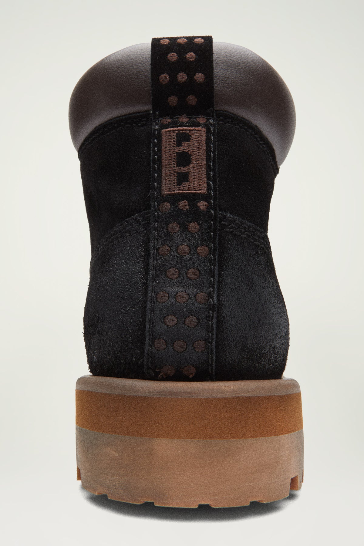 STRADA LOW PELLE // BLACK