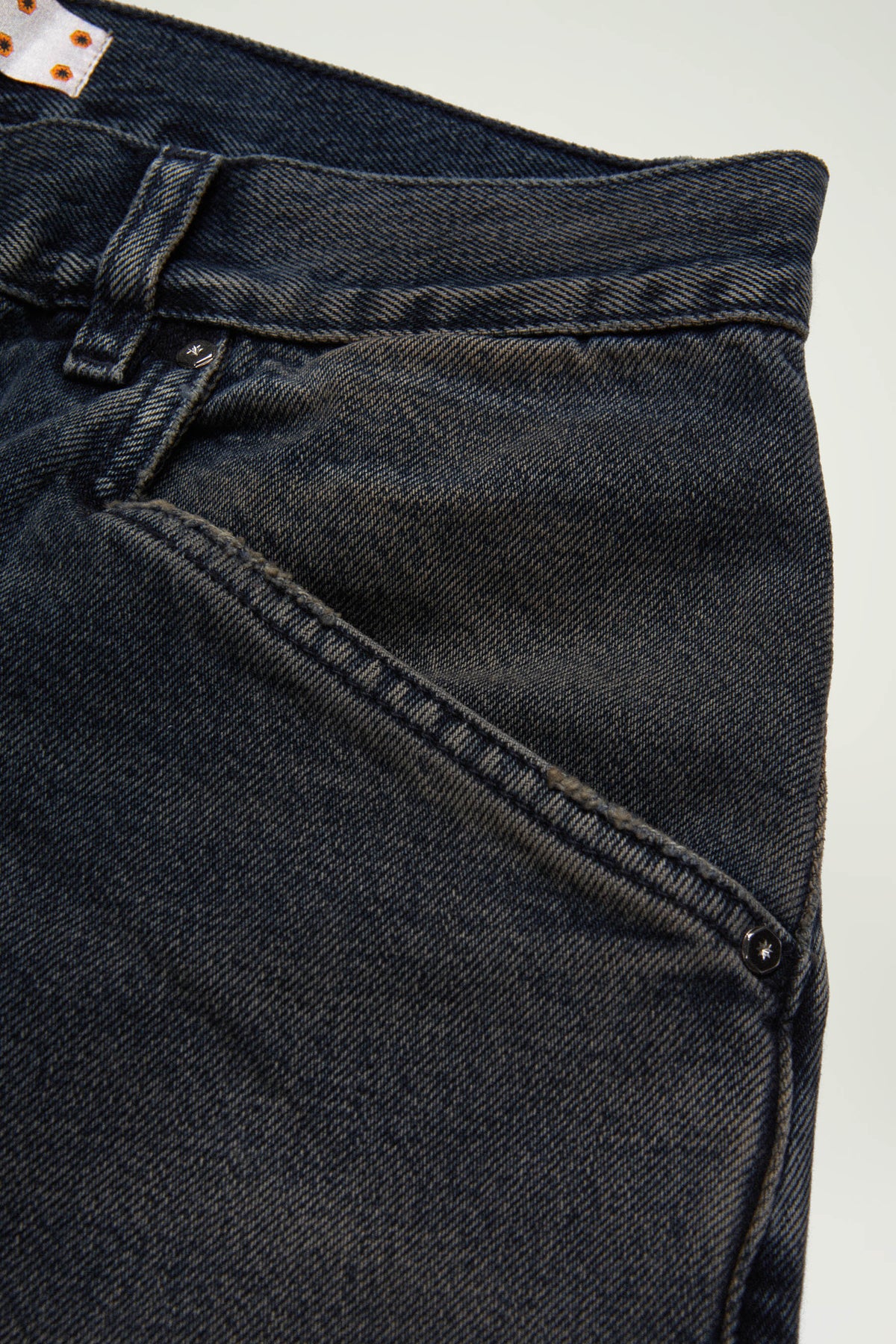 THE NEW LEGGENDA JEAN // BLUE PLASTER