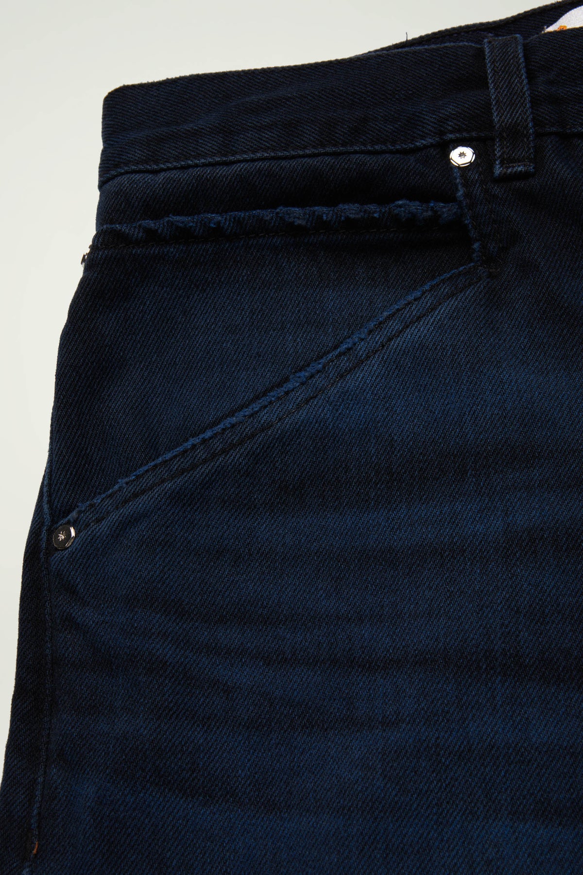 THE NEW LEGGENDA JEAN // BLACK OVERDYED BLUE