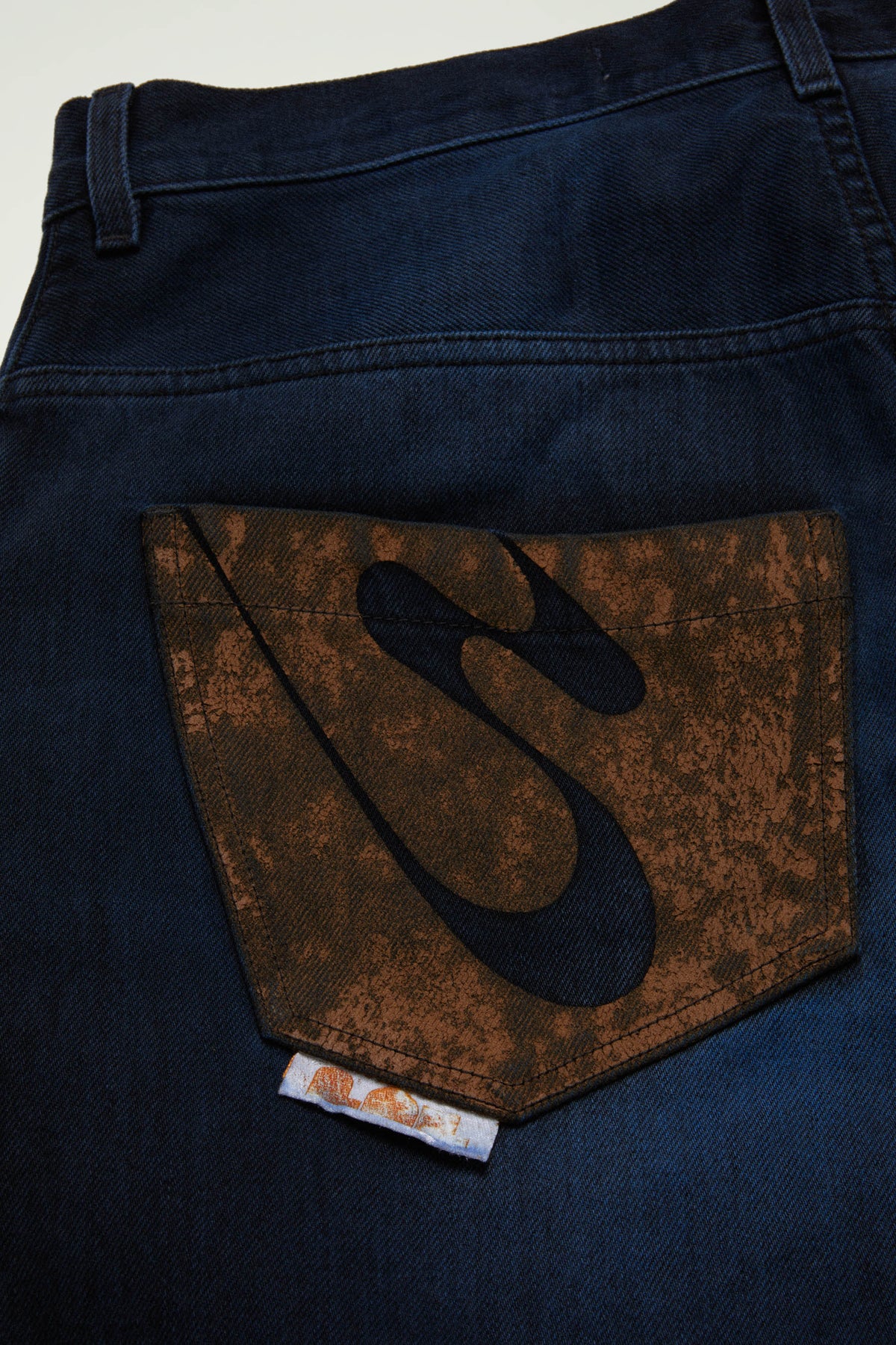 THE NEW LEGGENDA JEAN // BLACK OVERDYED BLUE