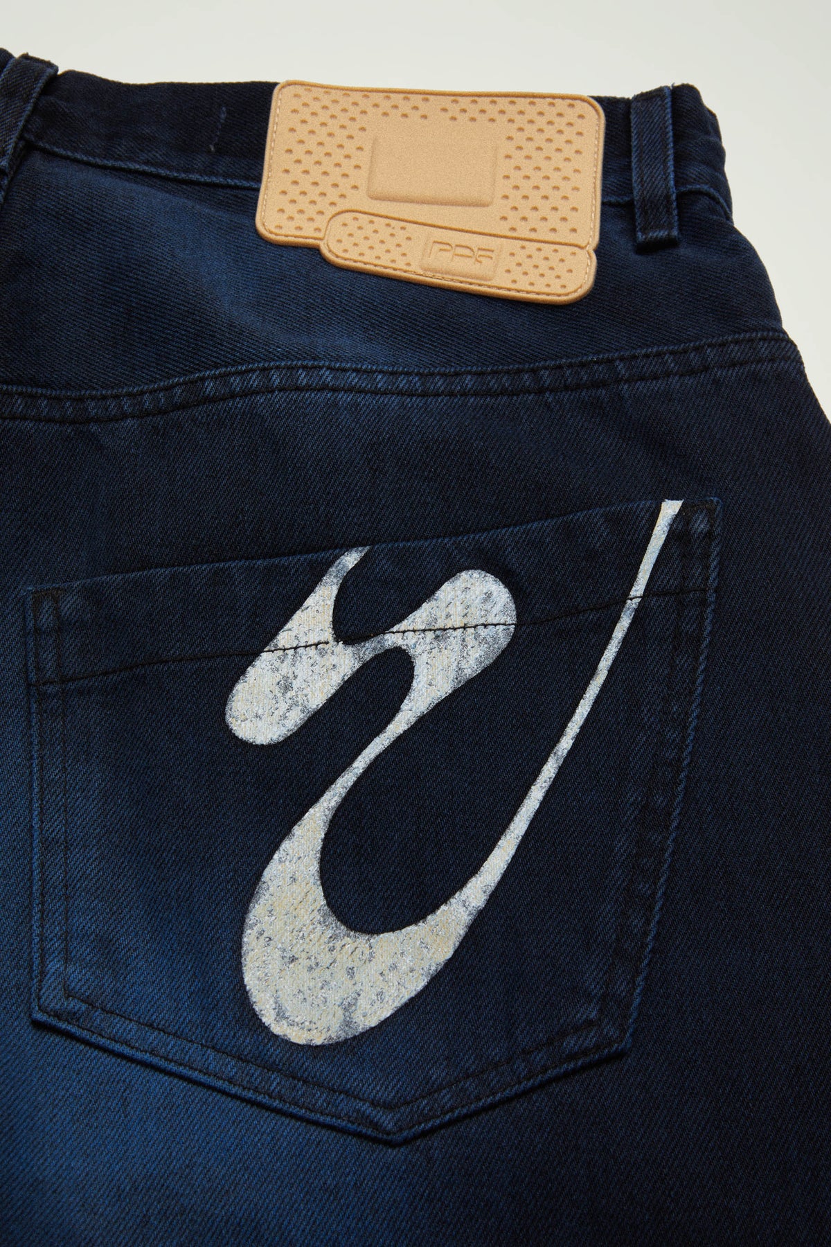 THE NEW LEGGENDA JEAN // BLACK OVERDYED BLUE