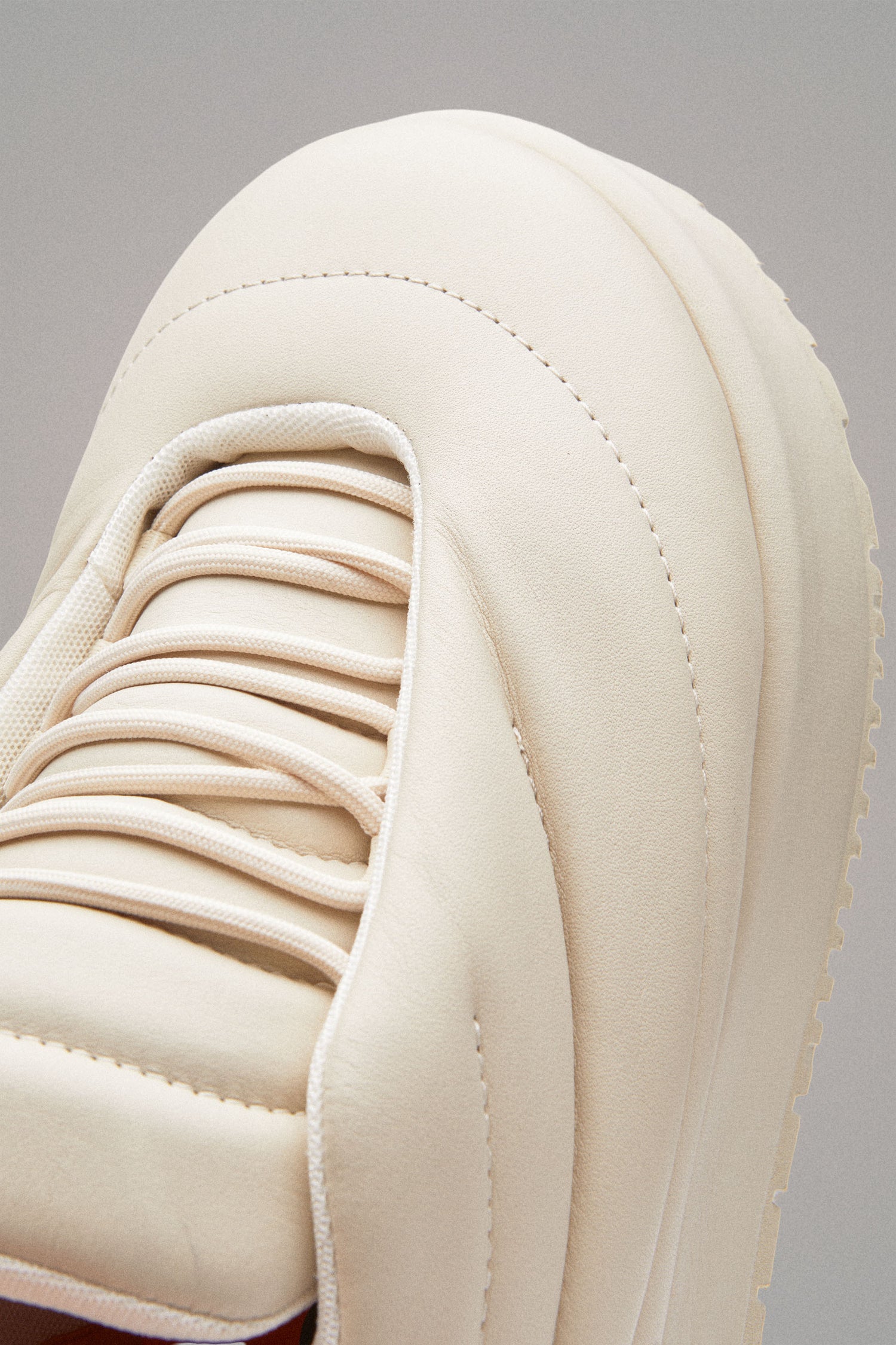 PLUTO S000 SNEAKERS // OFF WHITE