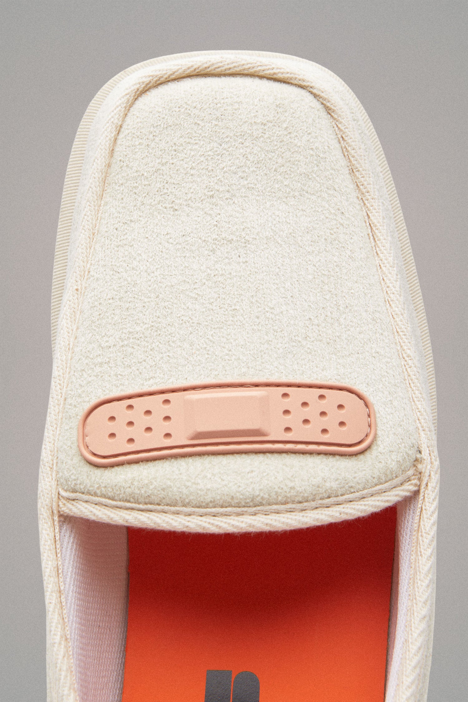 CASA VELVET SLIPPERS // WHITE