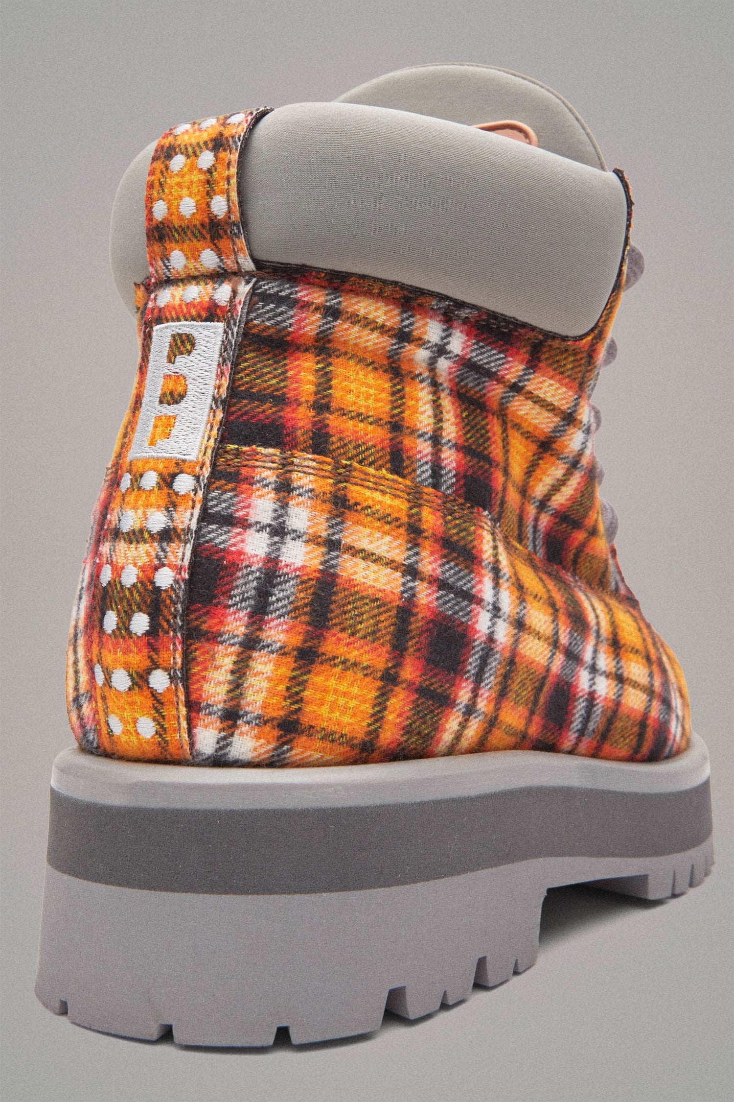 STRADA LOW TARTAN BOOTS // ORANGE