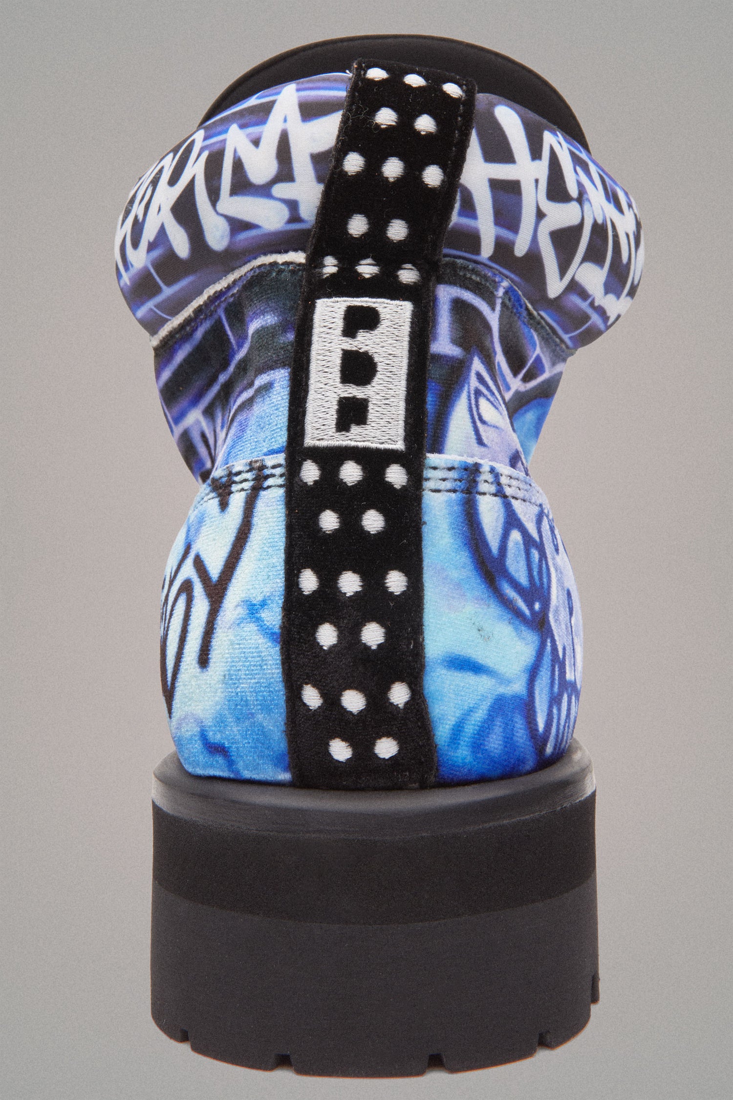 STRADA LOW GRAFFITI BOOTS // BLUE