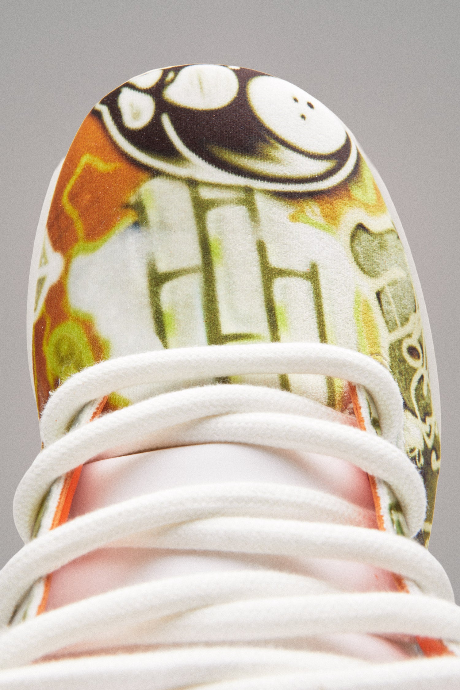 STRADA LOW GRAFFITI BOOTS // YELLOW