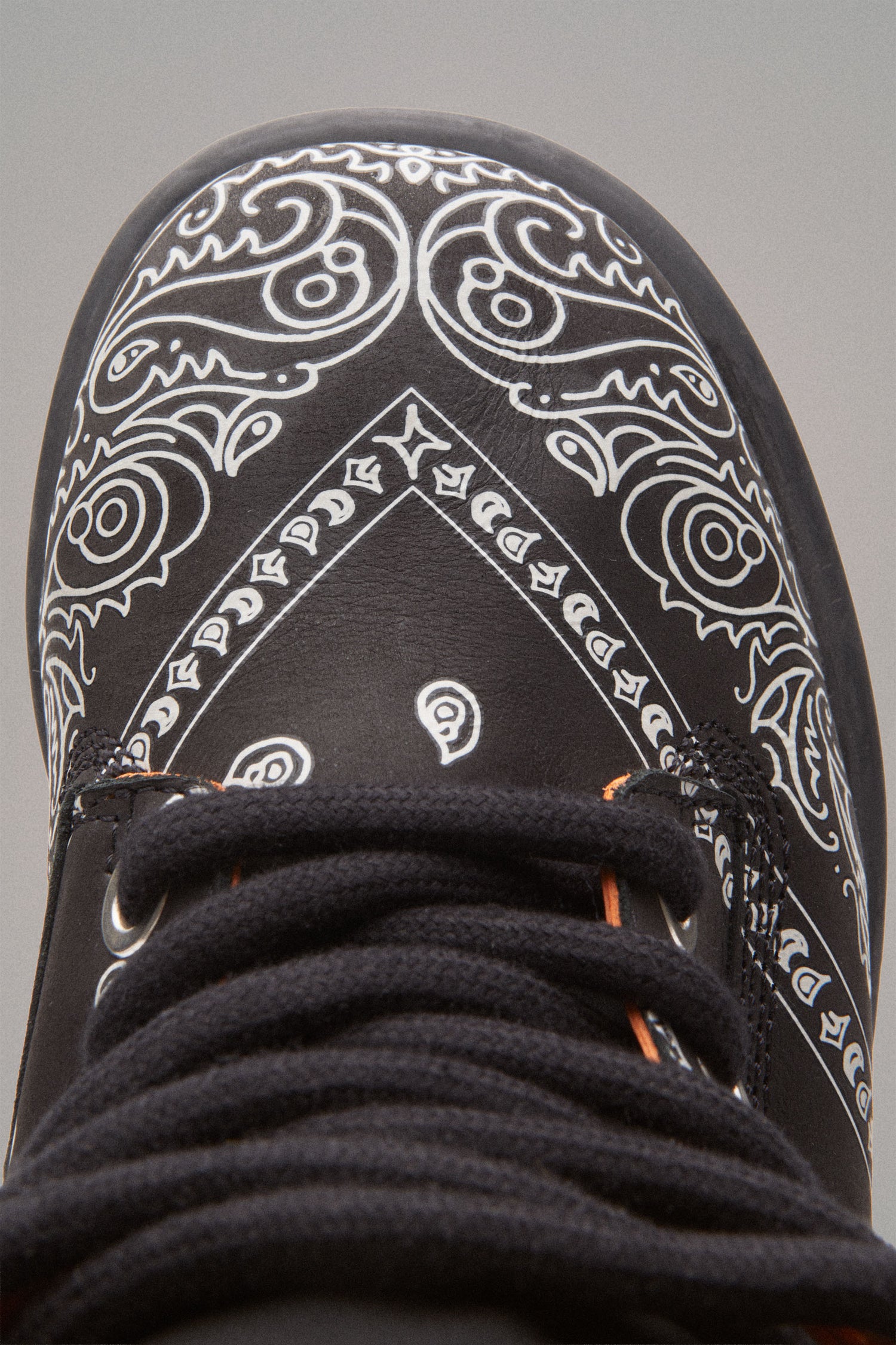 STRADA LOW BANDANA BOOT // BLACK