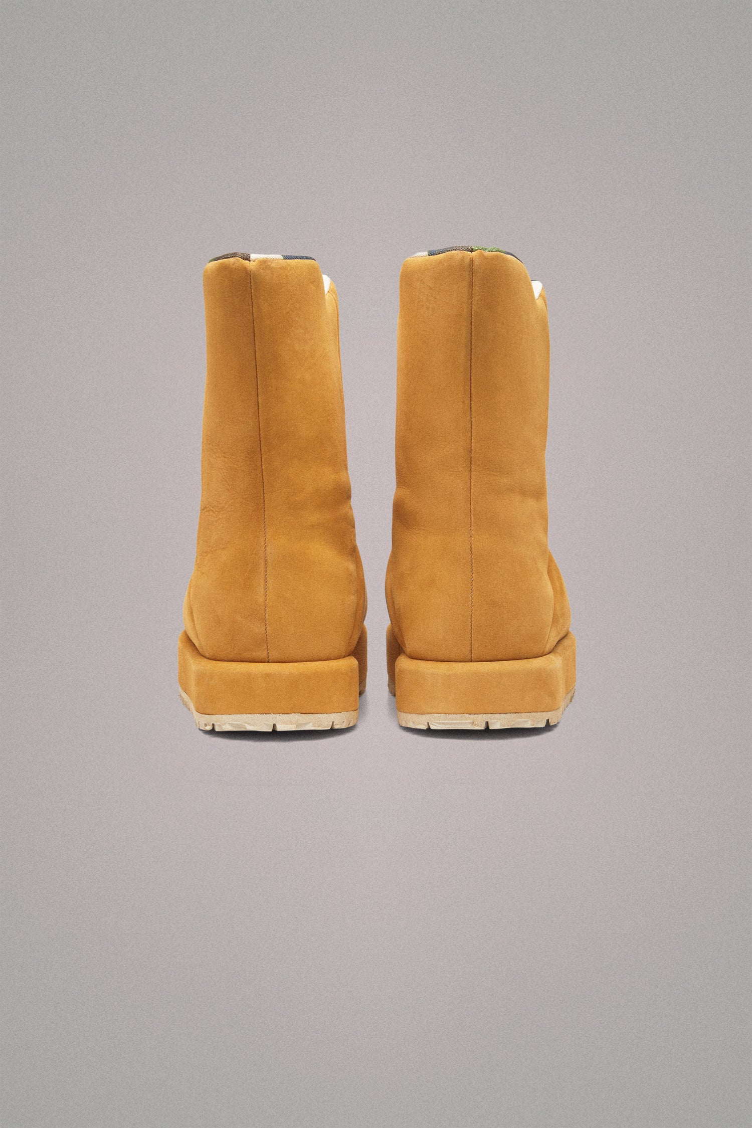 NEVE NABUK BOOTS // SAND