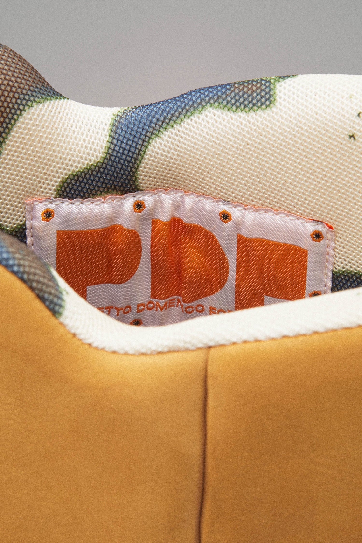 NEVE NABUK BOOTS // SAND