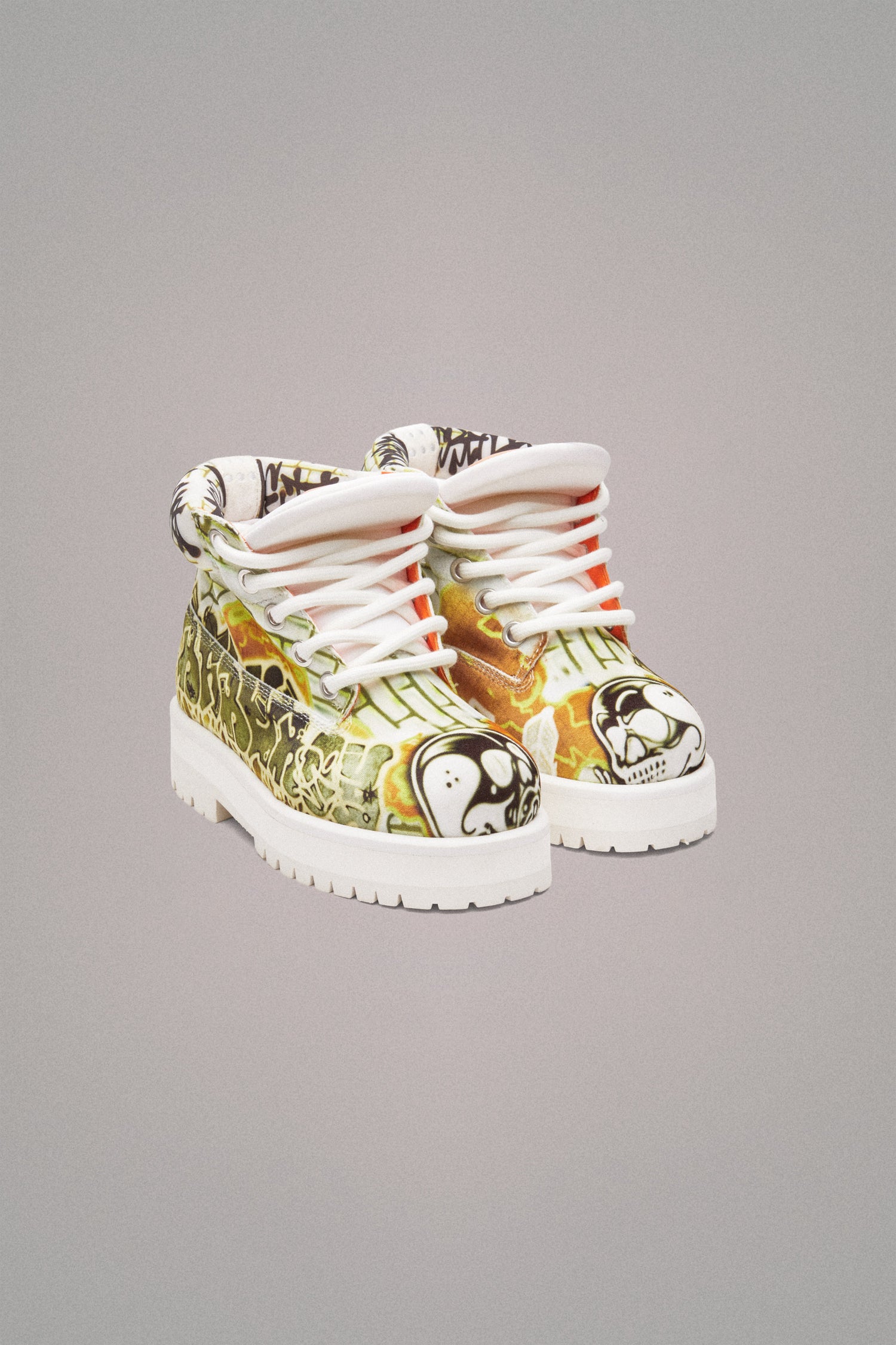 STRADA LOW GRAFFITI BOOTS // YELLOW