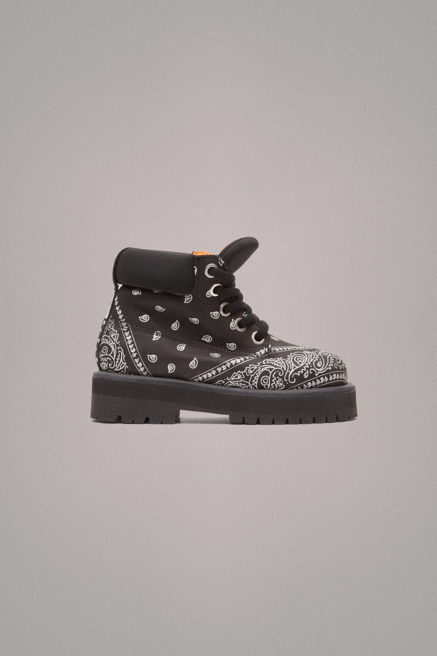 STRADA LOW BANDANA BOOT // BLACK