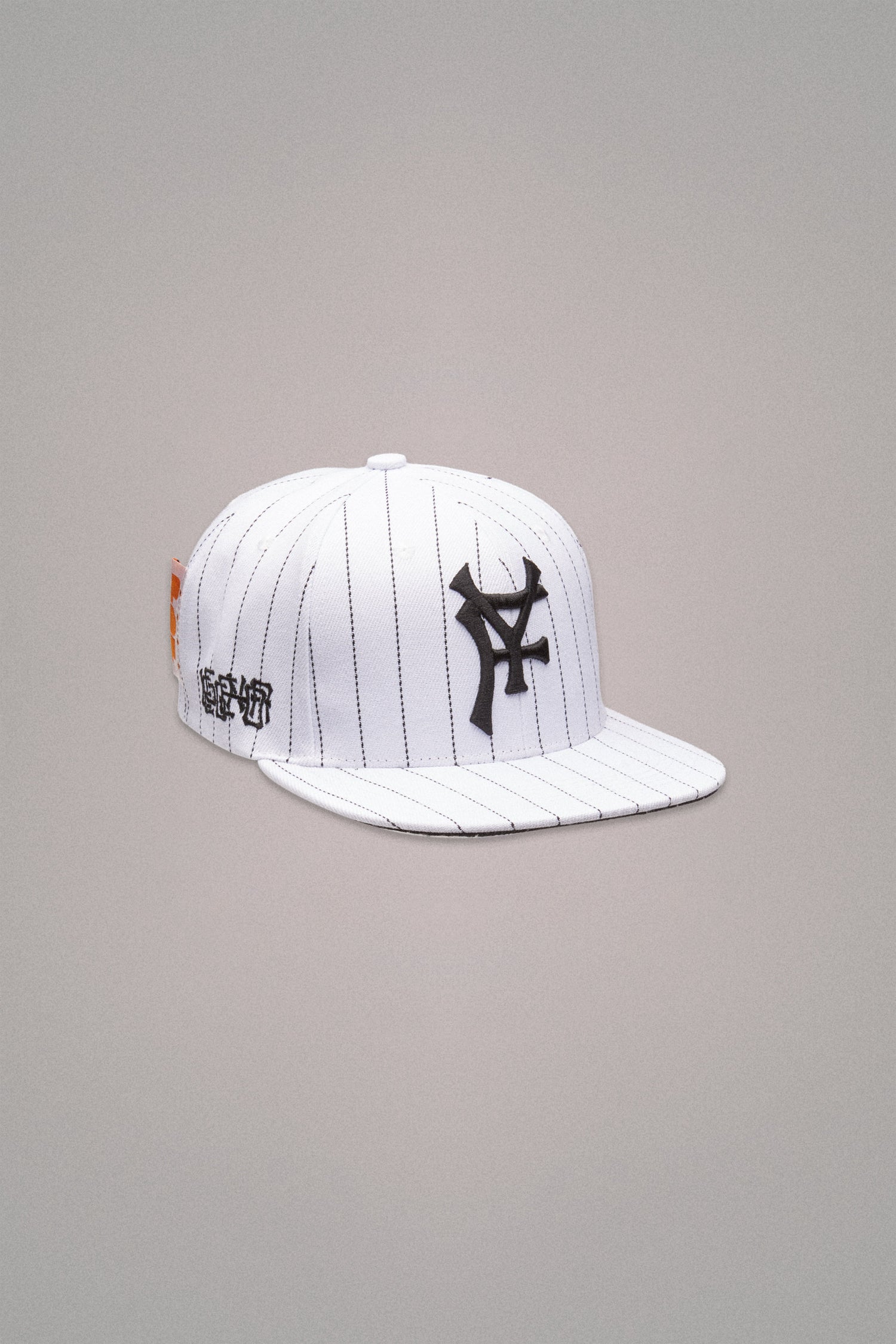 LEGGENDA BASEBALL HAT // WHITE